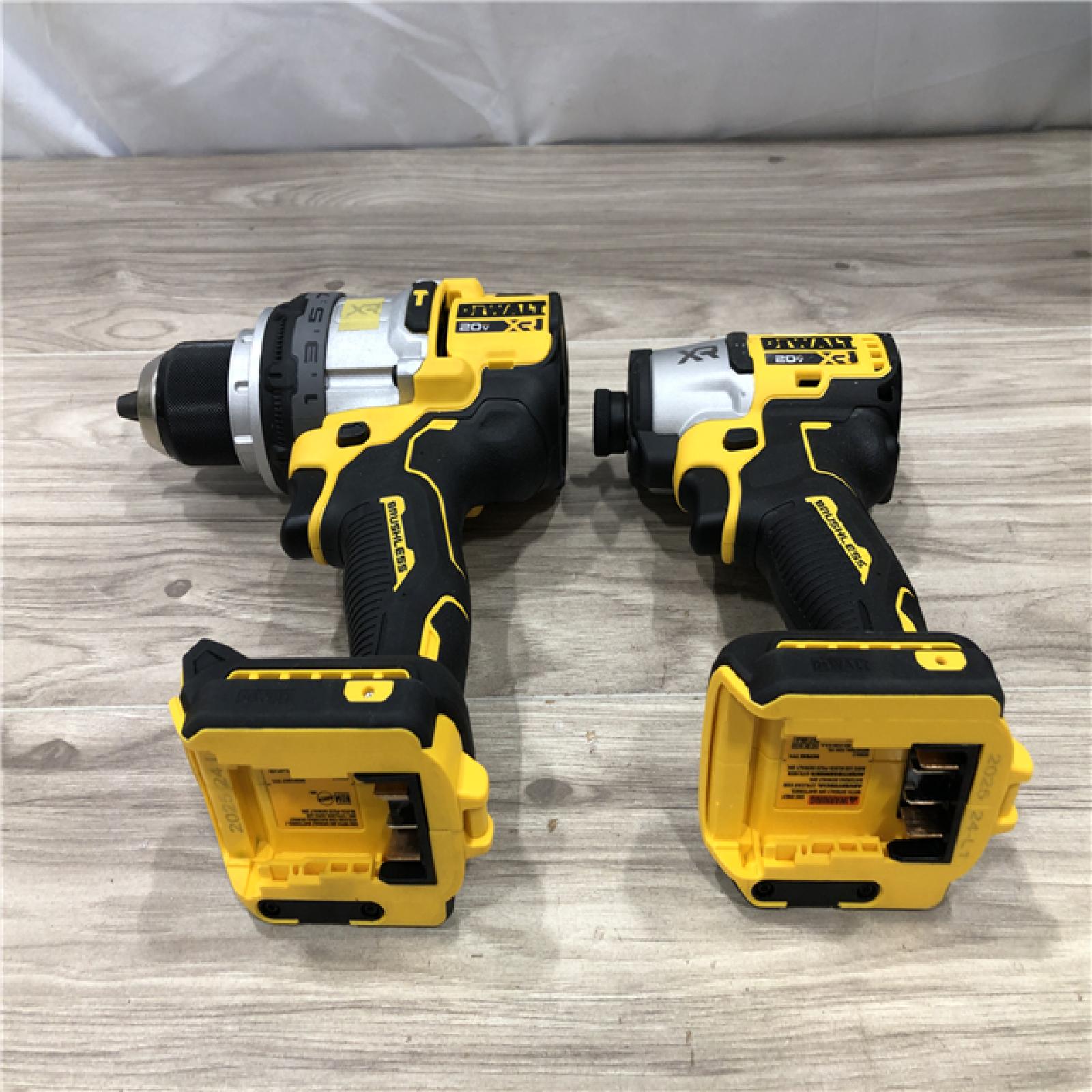 AS-IS DeWalt 20V MAX XR Cordless 2-Tool Hammer Drill and Impact Driver Kit