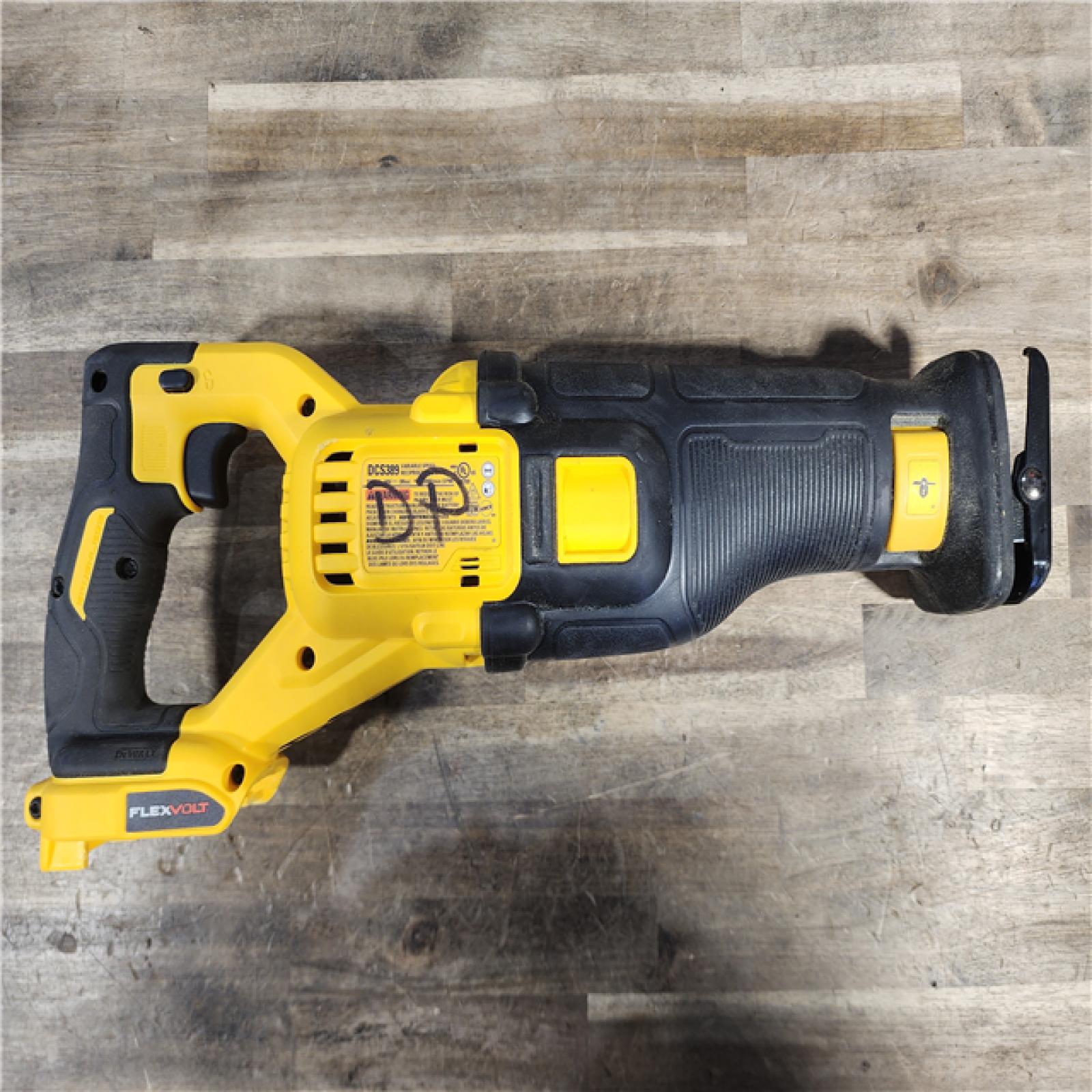 HOUSTON LOCATION - AS-IS FLEXVOLT 60V MAX Cordless Brushless Reciprocating Saw with (1) FLEXVOLT 9.0Ah Battery