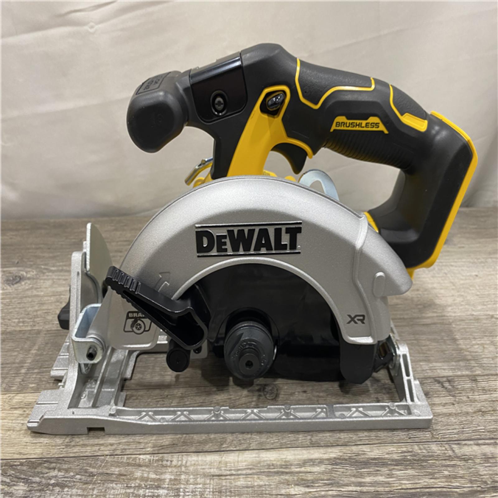 AS-IS DEWALT 20V MAX Cordless Brushless 6-1/2 in. Sidewinder Style Circular Saw (Tool Only)