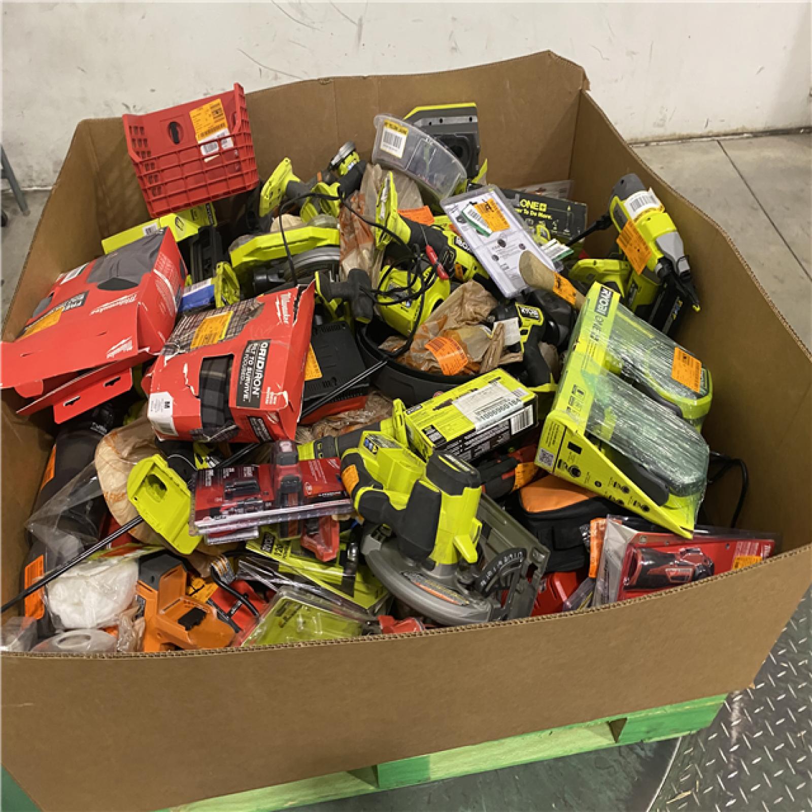 Dallas Location - As-Is Tool Pallet