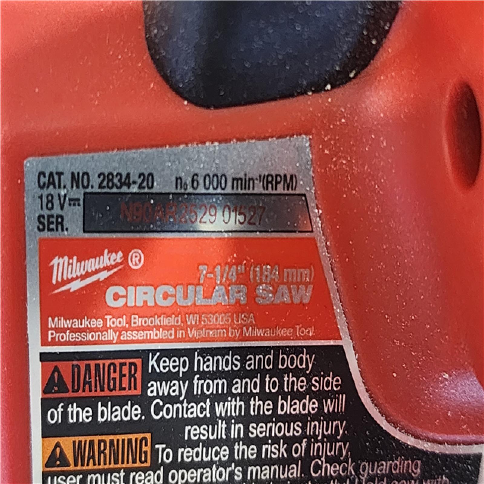 HOUSTON LOCATION - AS-IS Milwaukee FUEL 18V Lithium-Ion Brushless Cordless 7-1/4 in. Circular Saw (Tool-Only)