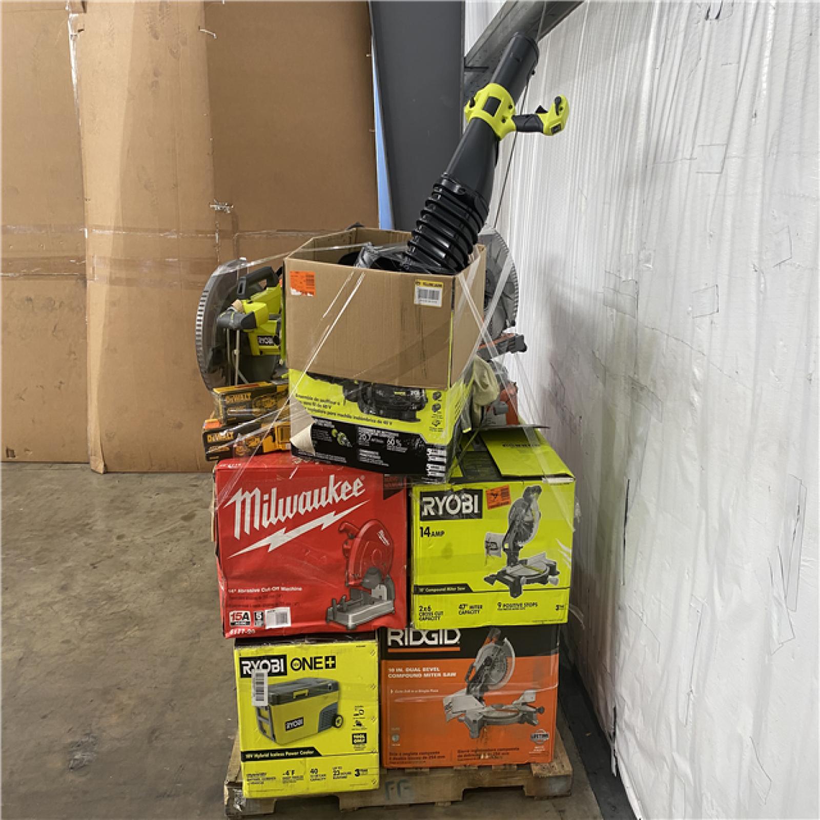 Houston Location AS IS - Tool Pallet