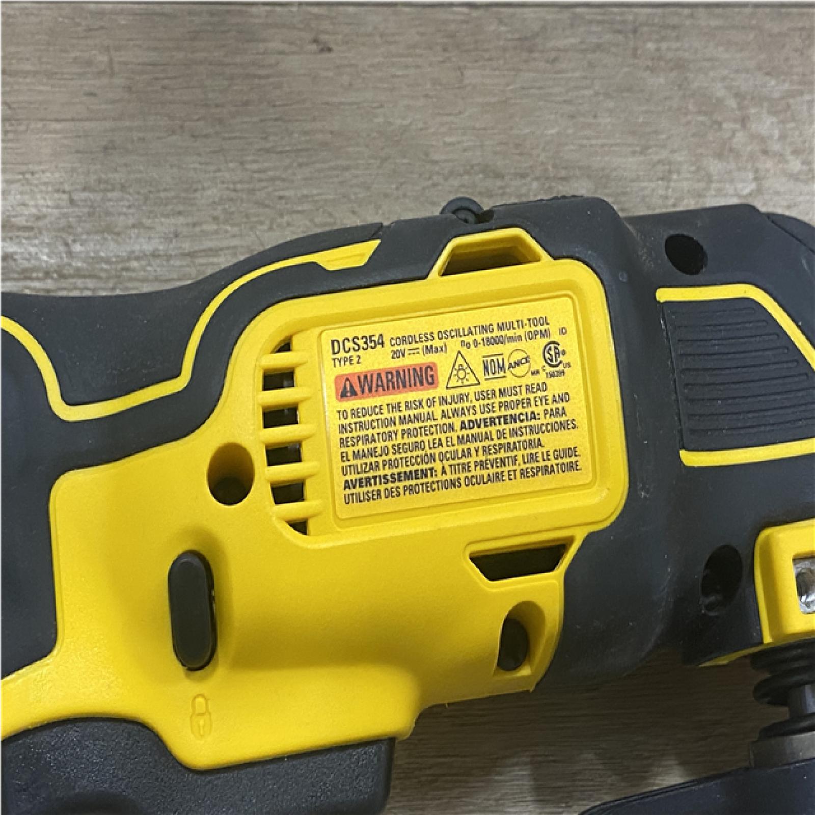 AS-IS DEWALT ATOMIC 20V MAX Cordless Brushless Oscillating Multi Tool (Tool Only)