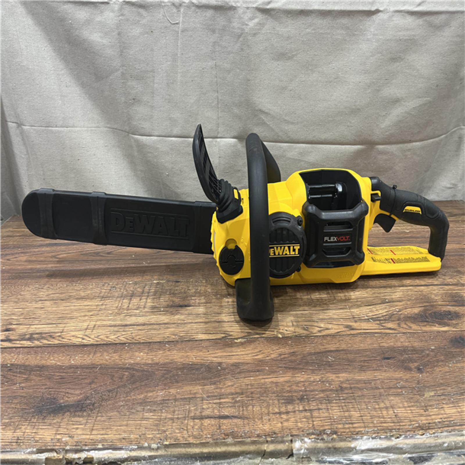 AS-IS DEWALT  FLEXVOLT 60V MAX 16in. Brushless Cordless Battery Powered Chainsaw Kit with (1) FLEXVOLT 2 Ah Battery & Charger