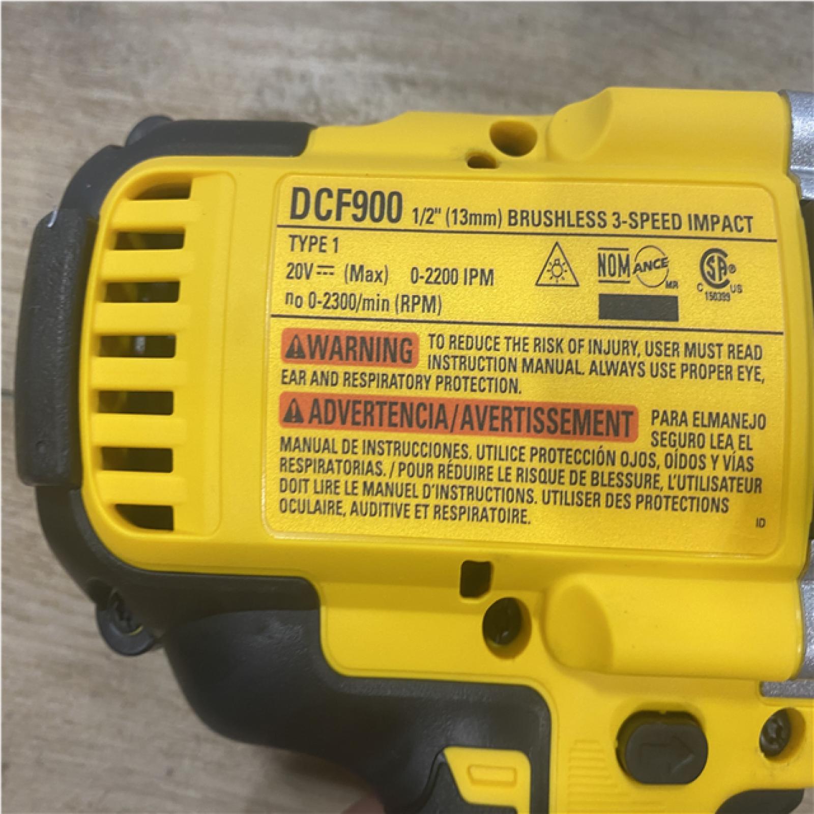 AS-IS DEWALT 20V MAX Lithium-Ion Cordless 1/2 in. Impact Wrench Kit