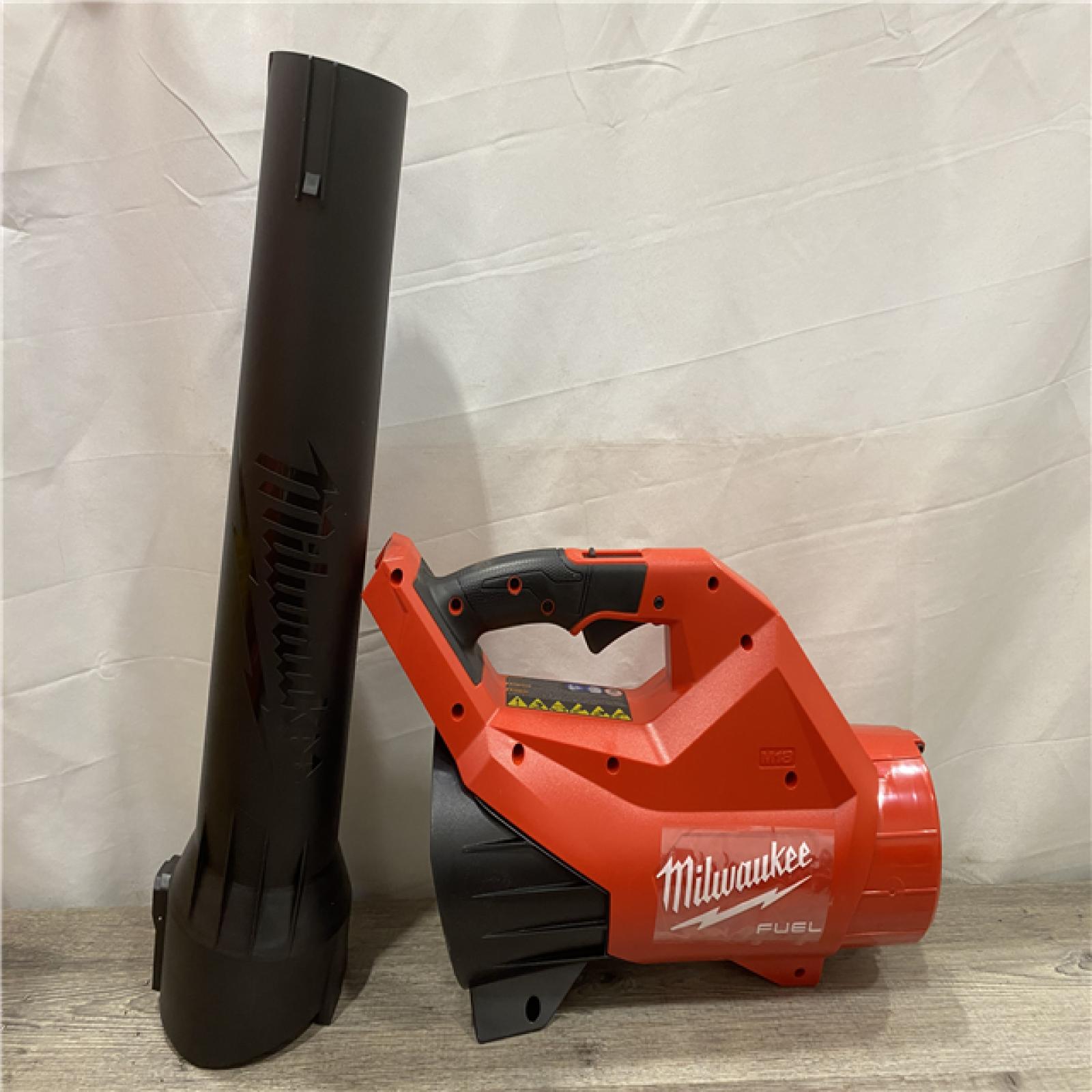 AS-IS Milwaukee FUEL 120 MPH 500 CFM 18V Brushless Cordless Battery Powered Leaf Blower Kit