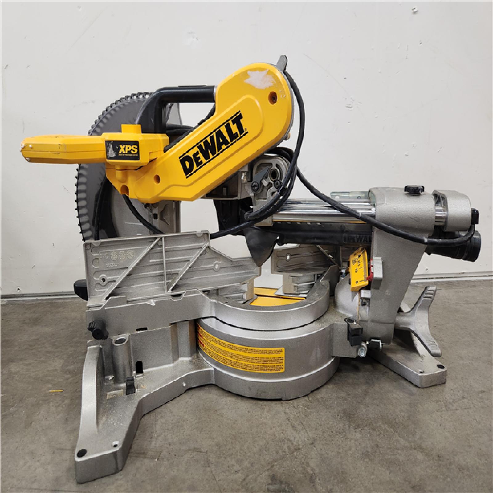 Phoenix Location LIKE NEW DEWALT 15 Amp Corded 12 in. Double Bevel Sliding Compound Miter Saw with XPS technology, Blade Wrench and Material Clamp