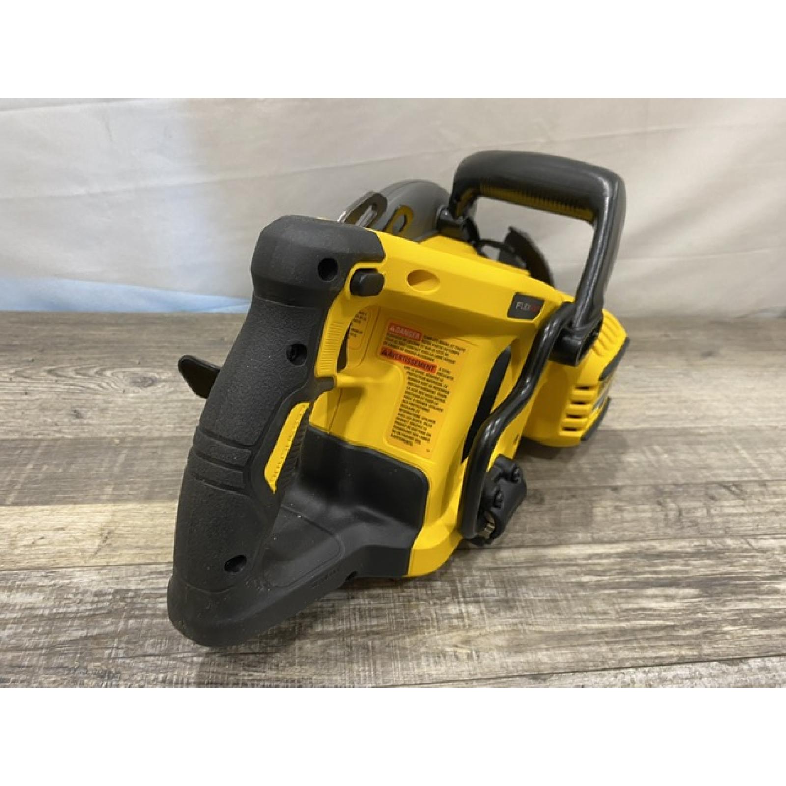 AS-IS DEWALT FLEXVOLT 60V MAX Cordless Brushless 7-1/4 in. Wormdrive Style Circular Saw (Tool Only)
