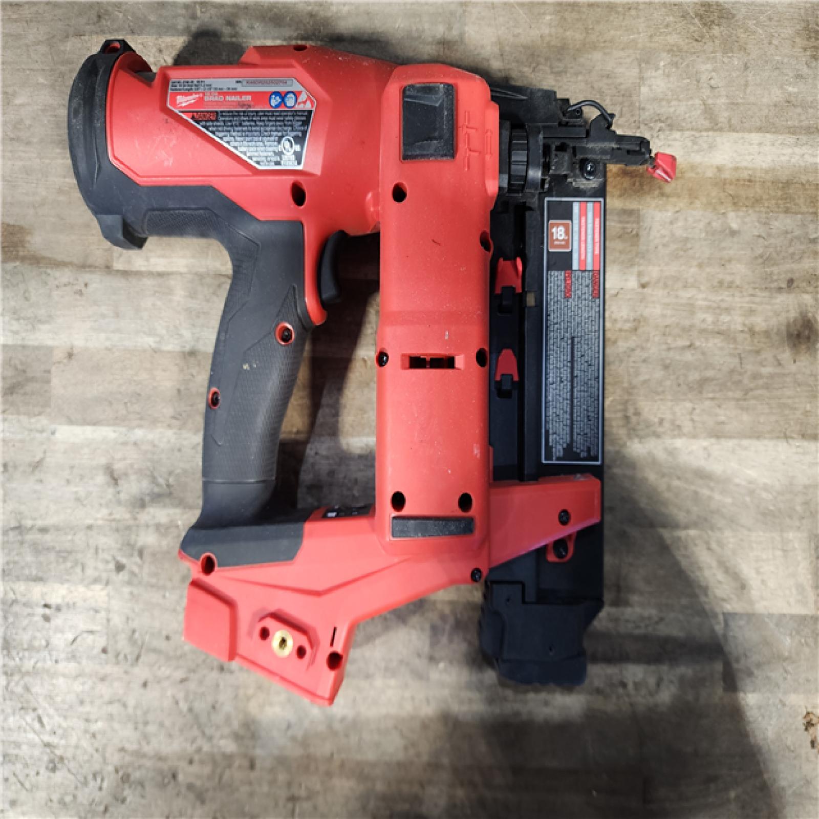 HOUSTON LOCATION - AS-IS Milwaukee M18 FUEL 18 Gauge Brad Nailer (TOOL ONLY)
