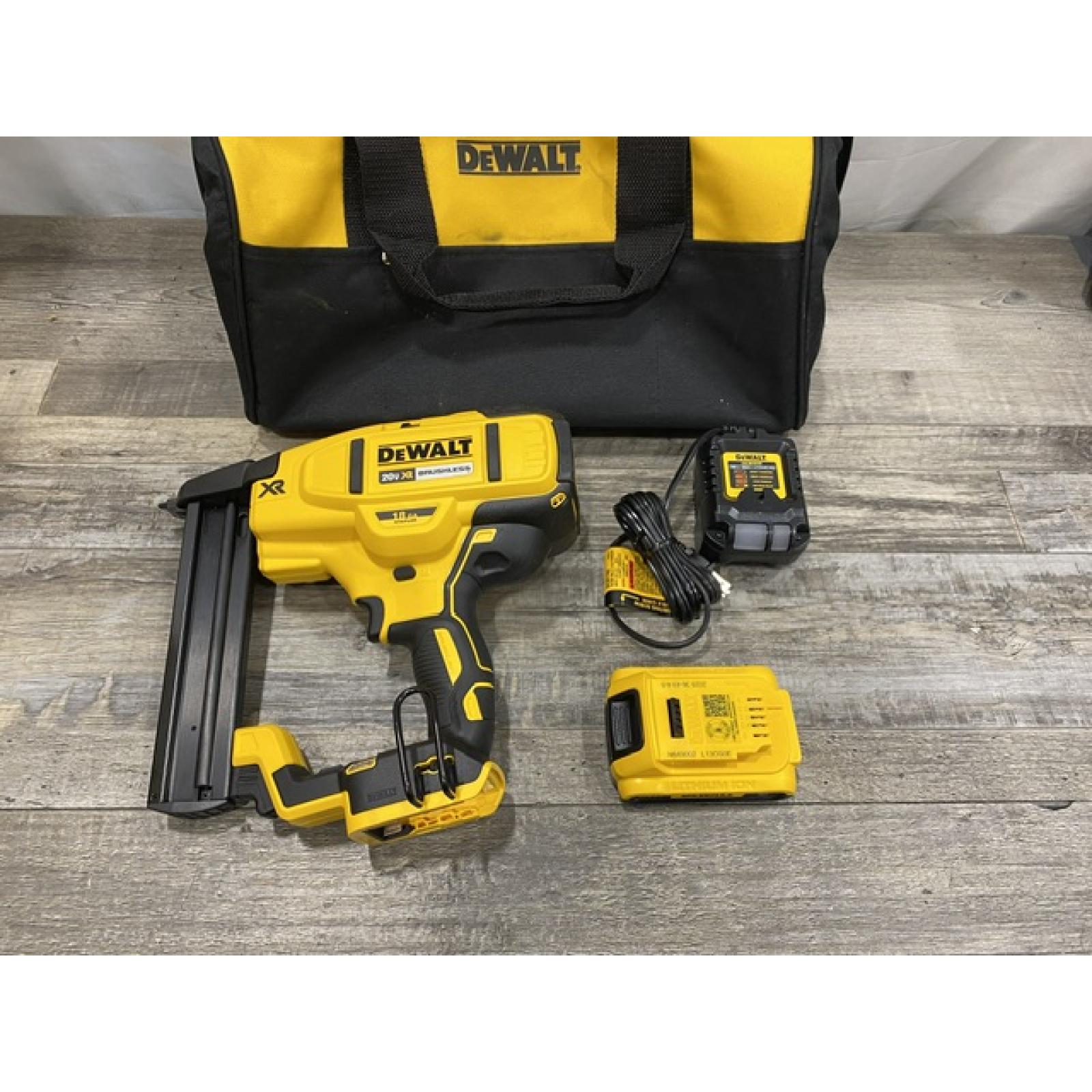 AS-IS DEWALT 20V MAX XR Lithium-Ion Cordless 18-Gauge Narrow Crown Stapler Kit