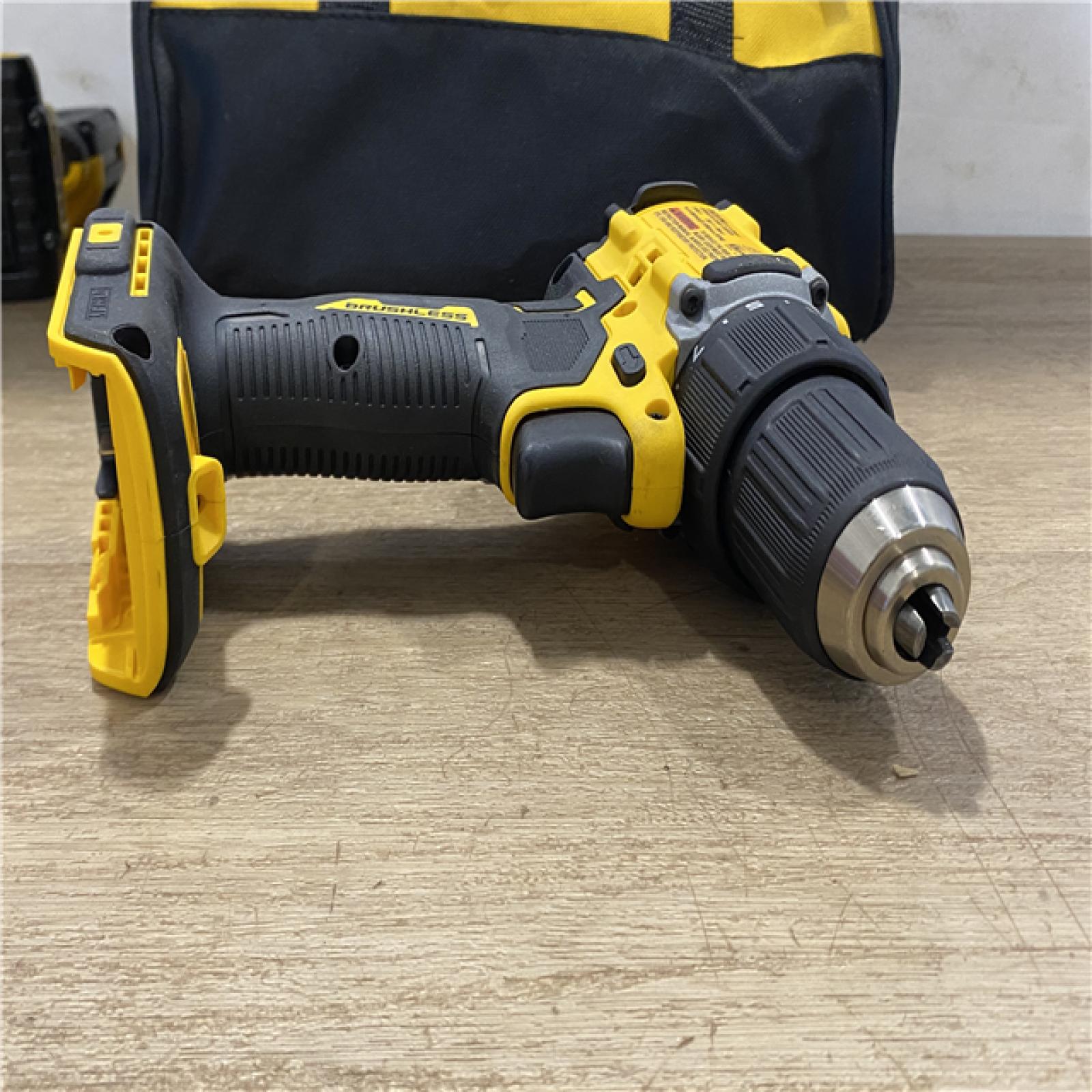 AS-IS DEWALT ATOMIC 20-Volt MAX Lithium-Ion Cordless Combo Kit