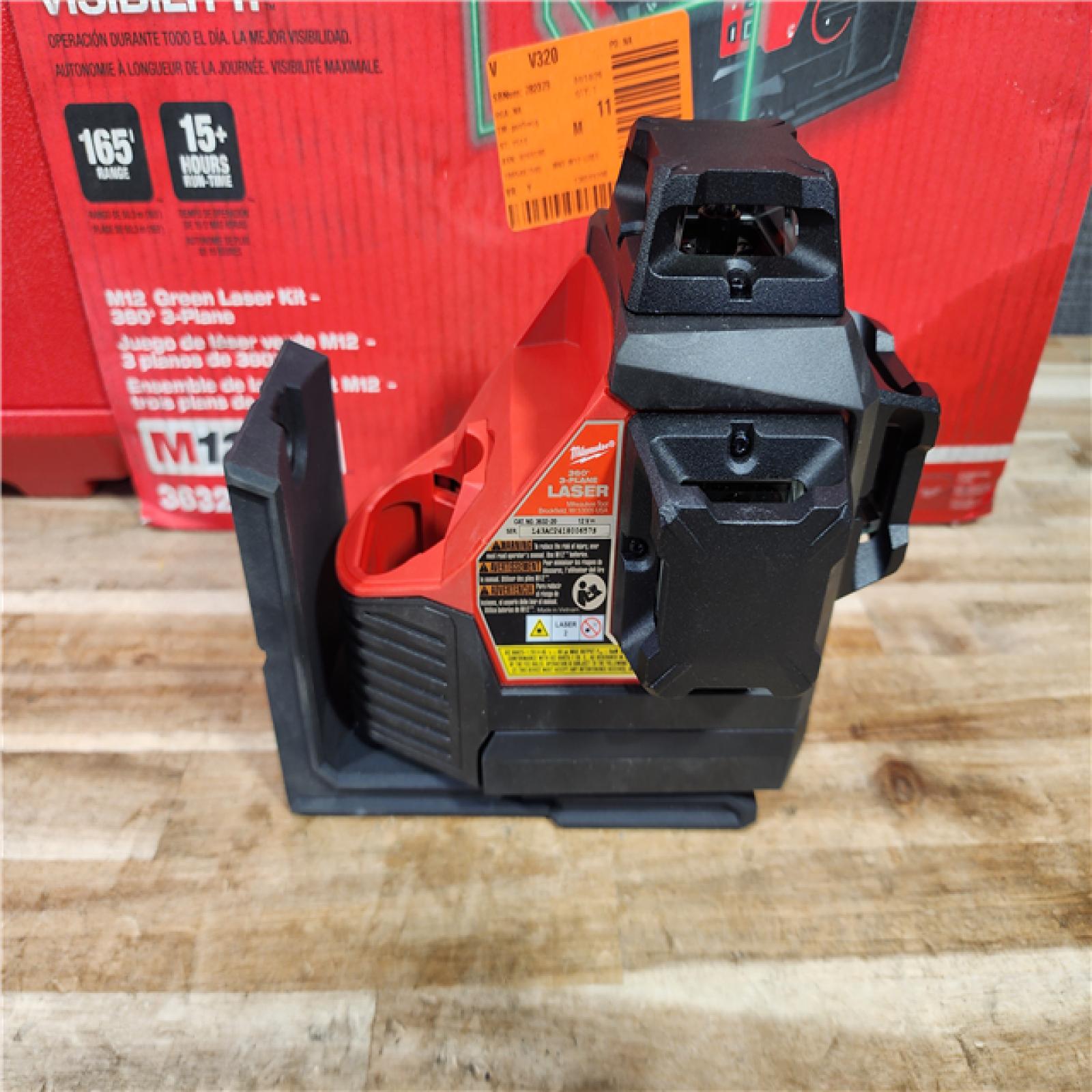 HOUSTON LOCATION - AS-IS (APPEARS LIKE NEW) Milwaukee 12-Volt Lithium-Ion Cordless Green 250 ft. 3-Plane Laser Level Kit