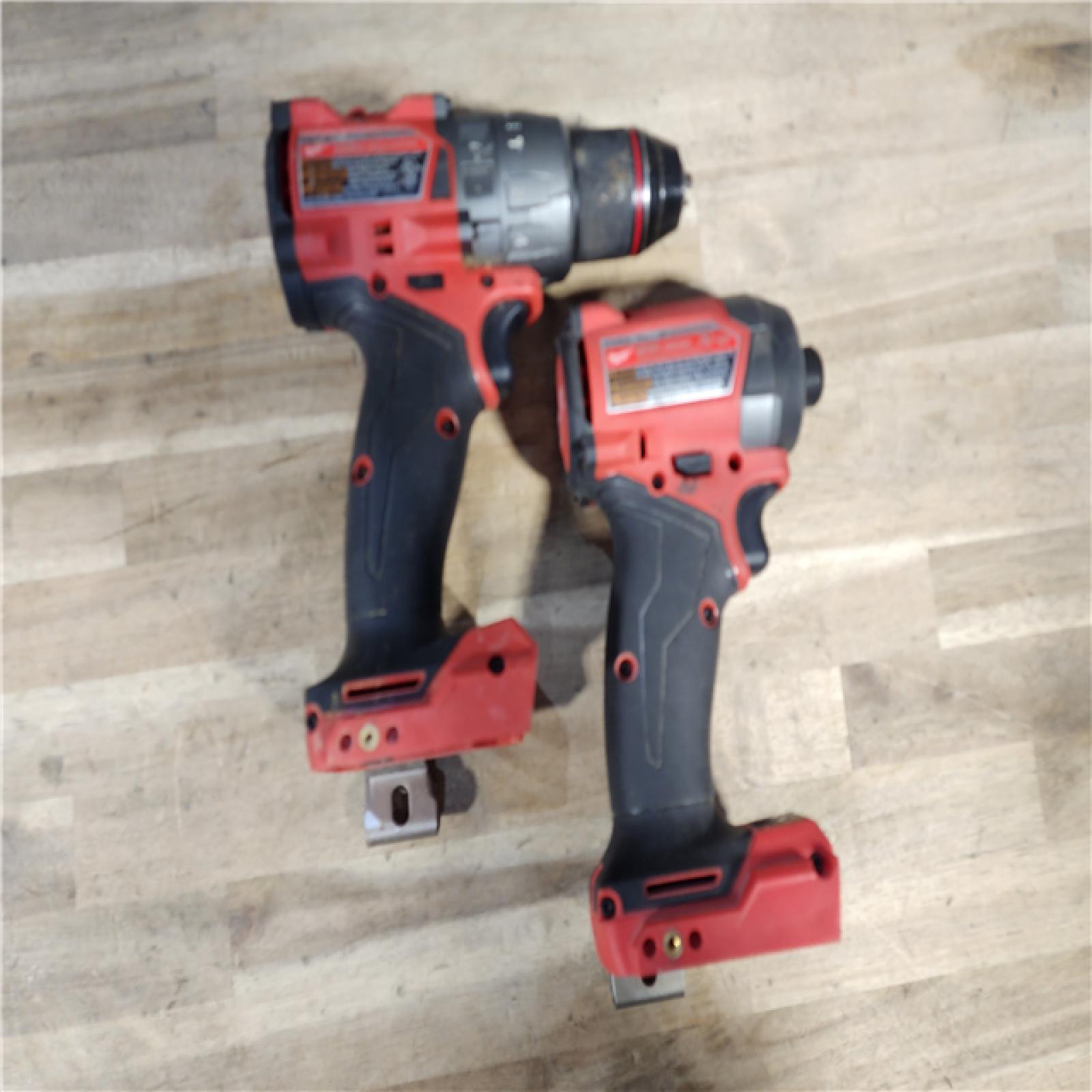 HOUSTON LOCATION - AS-IS Milwaukee 2 Tool Combo Kit W/ (2) Battery & Charger