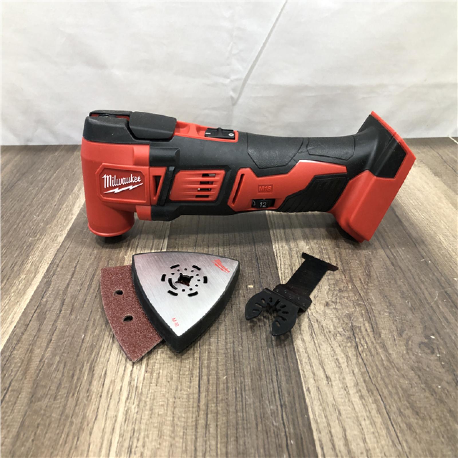 AS-IS Milwaukee 18V Lithium-Ion Cordless Oscillating Multi-Tool (Tool-Only)