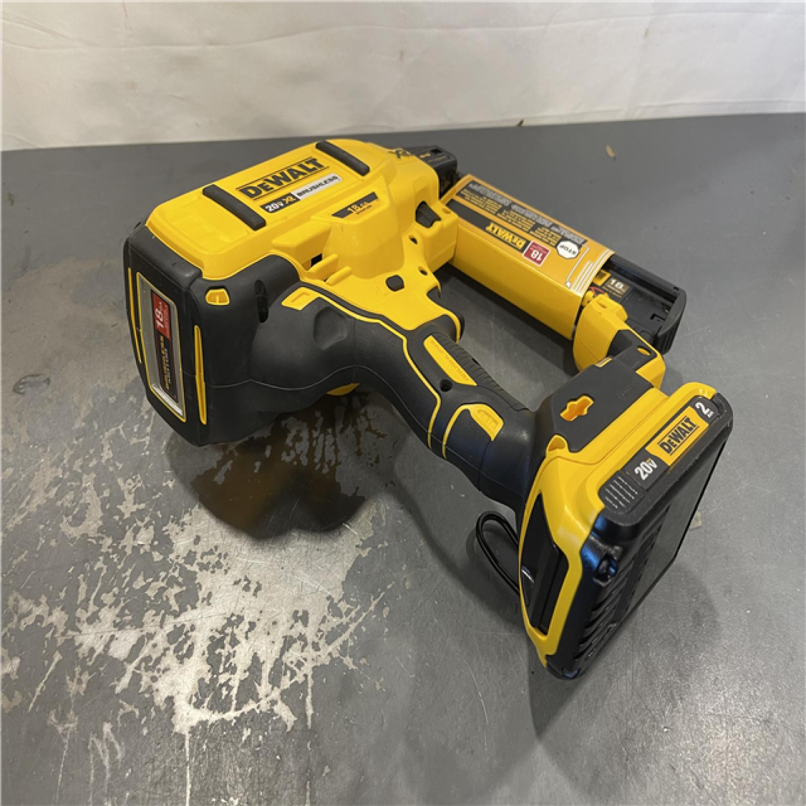 AS-IS - DeWALT 20V MAX XR Lithium-Ion Cordless 18-Gauge Narrow Crown Stapler Kit