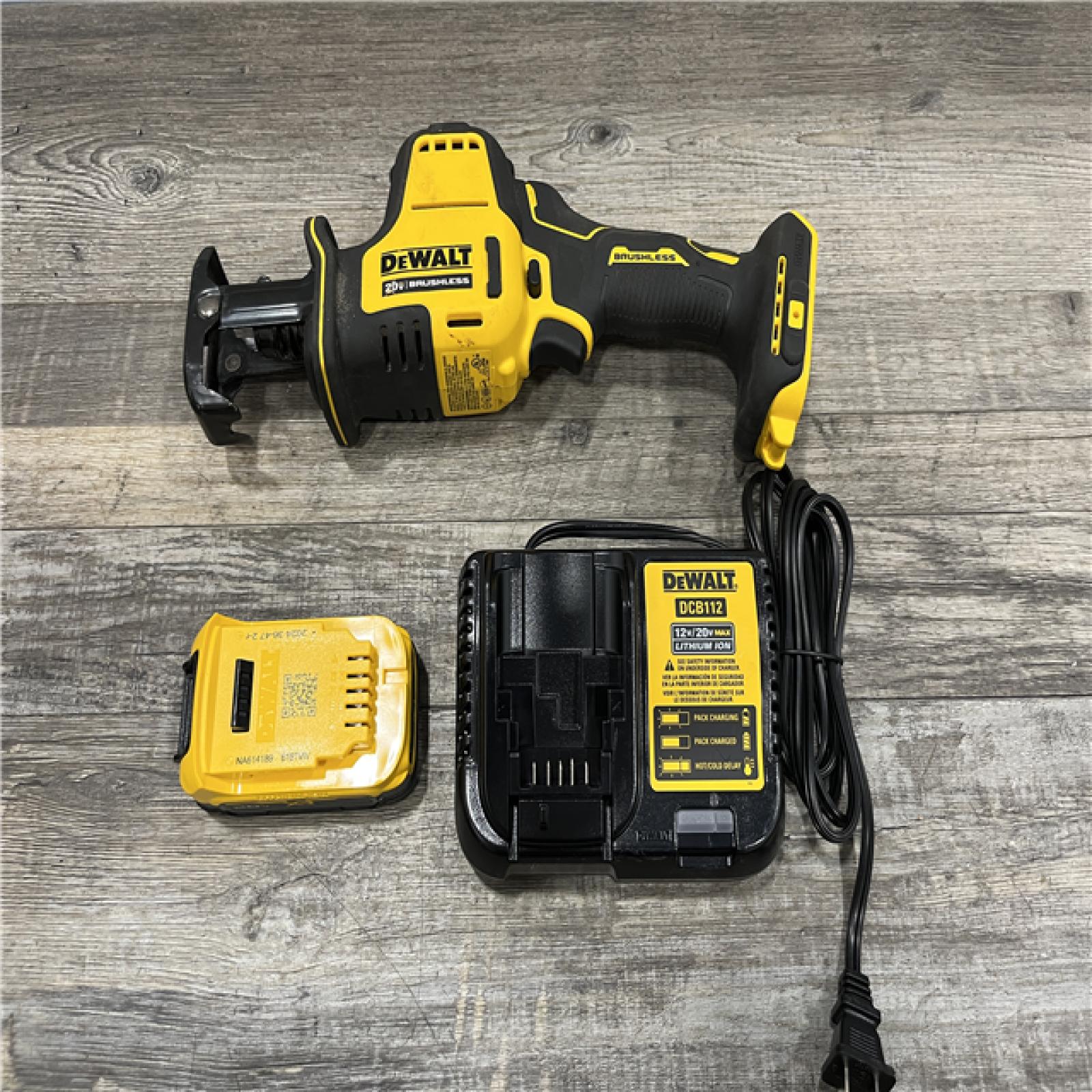 AS-IS DEWALT Atomic 20-Volt Maximum Cordless Brushless Compact Reciprocating Saw Kit