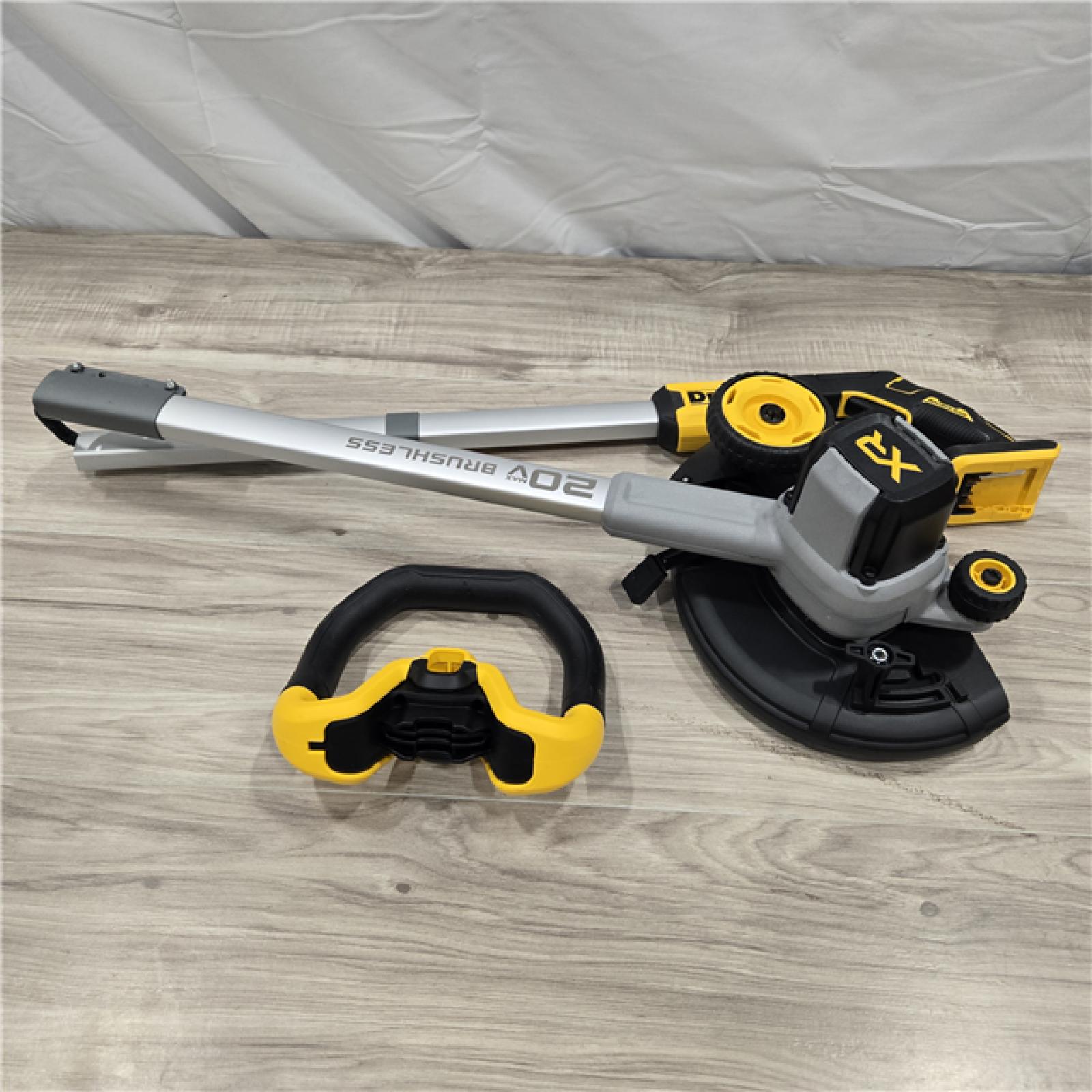 AS-IS  DeWALT 20V MAX Cordless Lawn Edger (Tool Only)