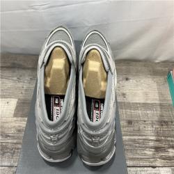 New Balance 1906L Metallic Silver SZ 10 1/2
