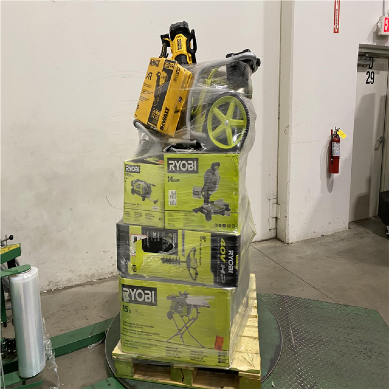Dallas Location - As-Is Tool Pallet