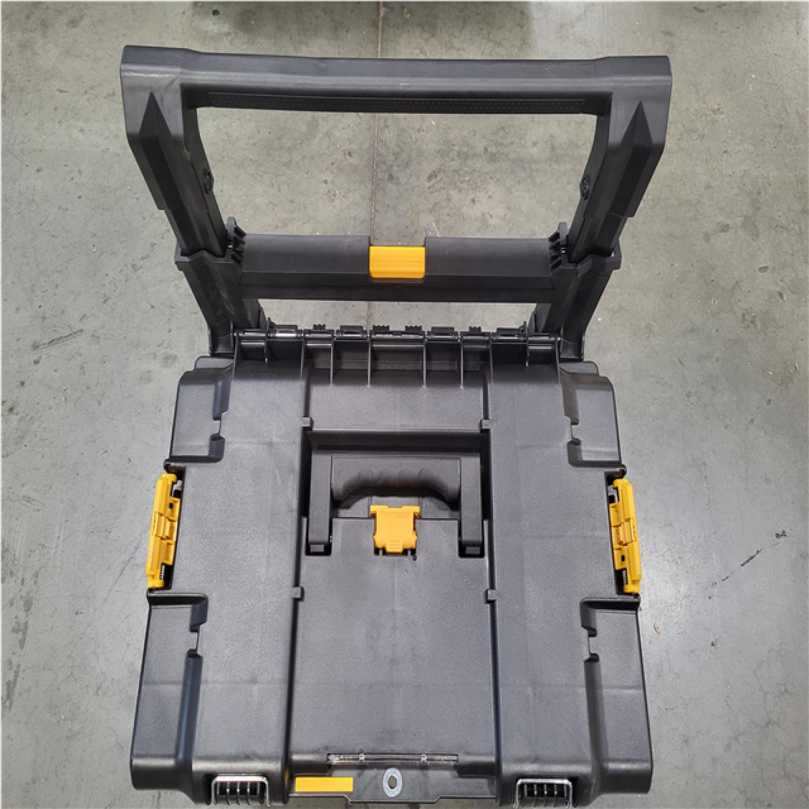 CALIFORNIA NEW DEWALT BRUSHLESS 6-TOOL COMBO KIT WITH TOUGHSYSTEM 2.0