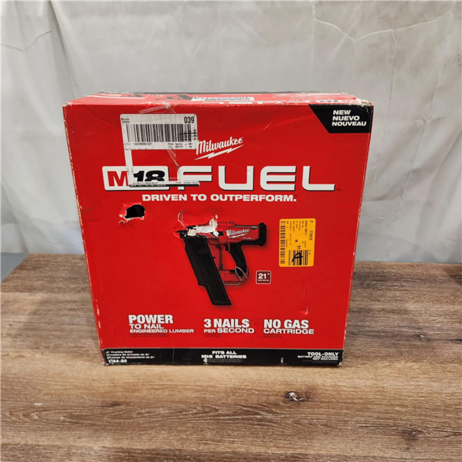 NEW! Milwaukee 2744-20 21-Degree 3-1/2 Plastic Collated M18 FUEL Cordless Framing Nailer (Tool Only)