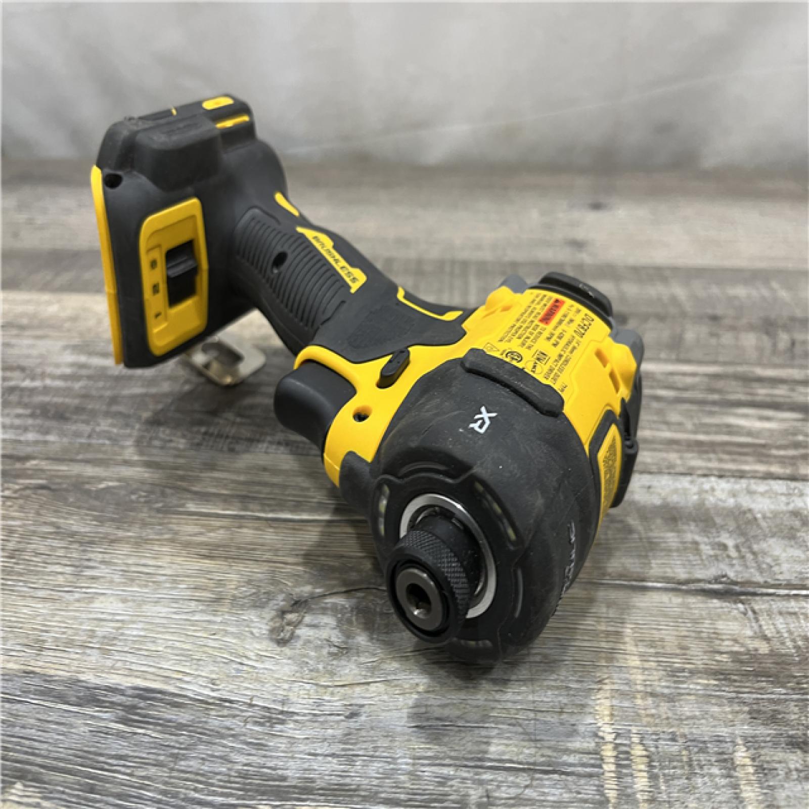 AS-IS DEWALT 20V XR Brushless Cordless 1/4 in. Quiet Hydraulic Impact Driver (Tool-Only)