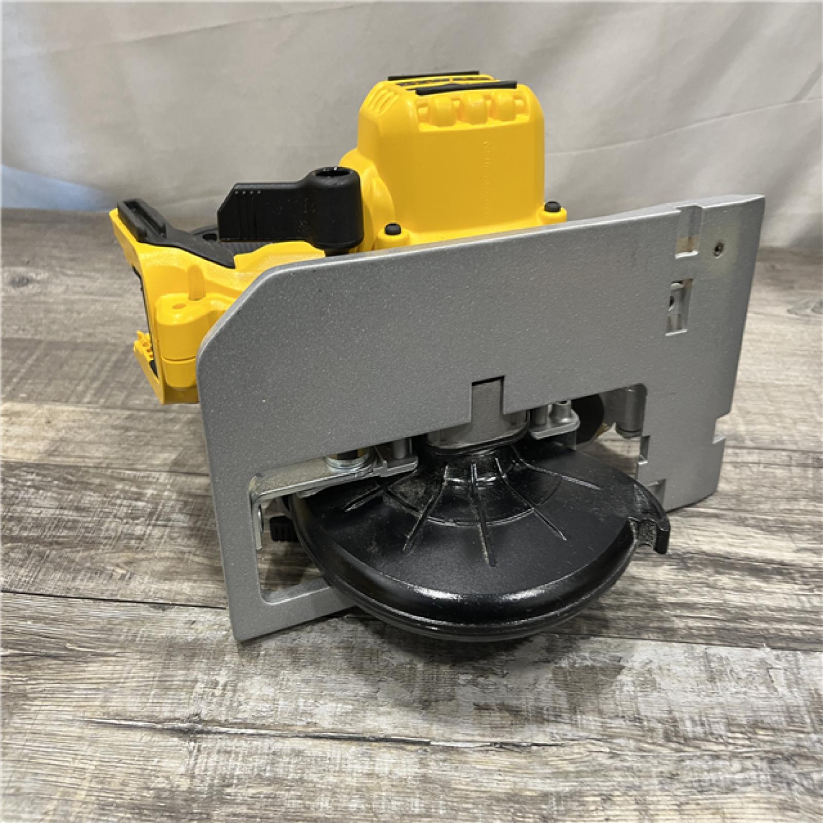 AS-IS DEWALT 20V MAX Cordless Brushless 6-1/2 in. Sidewinder Style Circular Saw (Tool Only)