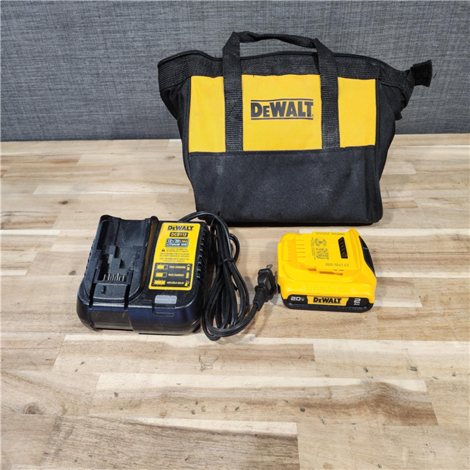 HOUSTON LOCATION - AS-IS DEWALT ATOMIC 20V MAX Lithium Ion Cordless 23 Gauge Pin Nailer Kit