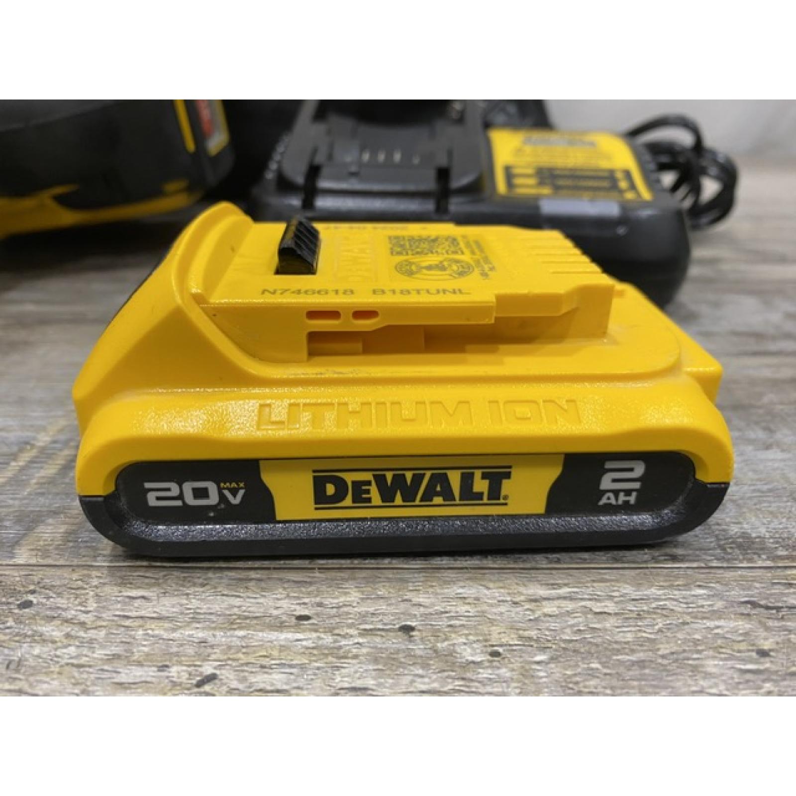 AS-IS DEWALT 20V MAX XR Lithium-Ion Cordless 18-Gauge Narrow Crown Stapler Kit