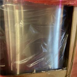 DALLAS LOCATION -  BULLSEYE SHADE & SHORE SANDELS ,TRASH CAN PALLET