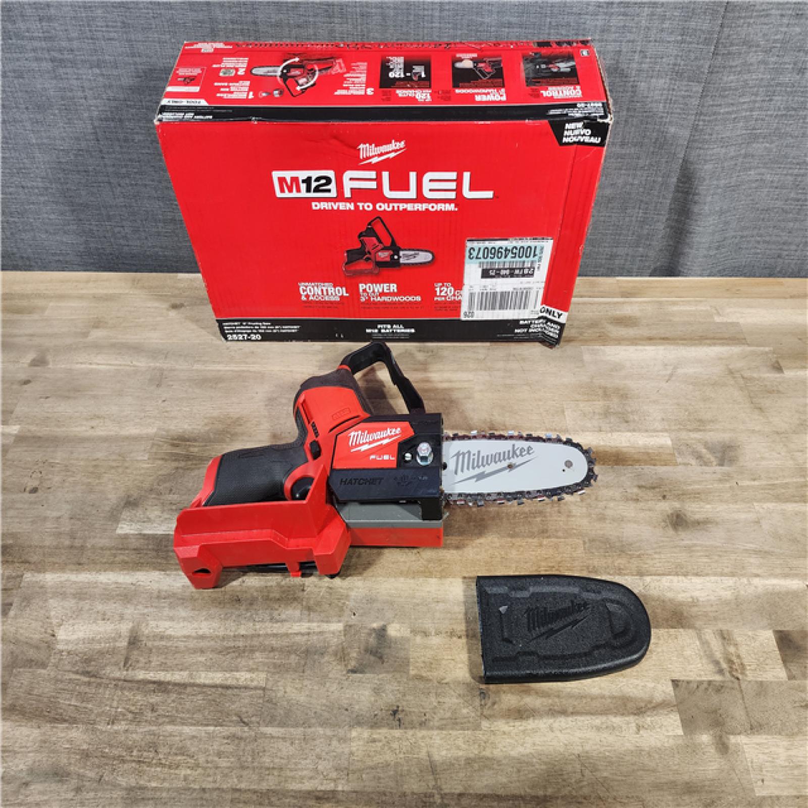 HOUSTON LOCATION - AS-IS Milwaukee M12 FUEL 6 in. 12V Lithium-Ion Brushless Electric Cordless Battery Pruning Saw HATCHET (Tool-Only)