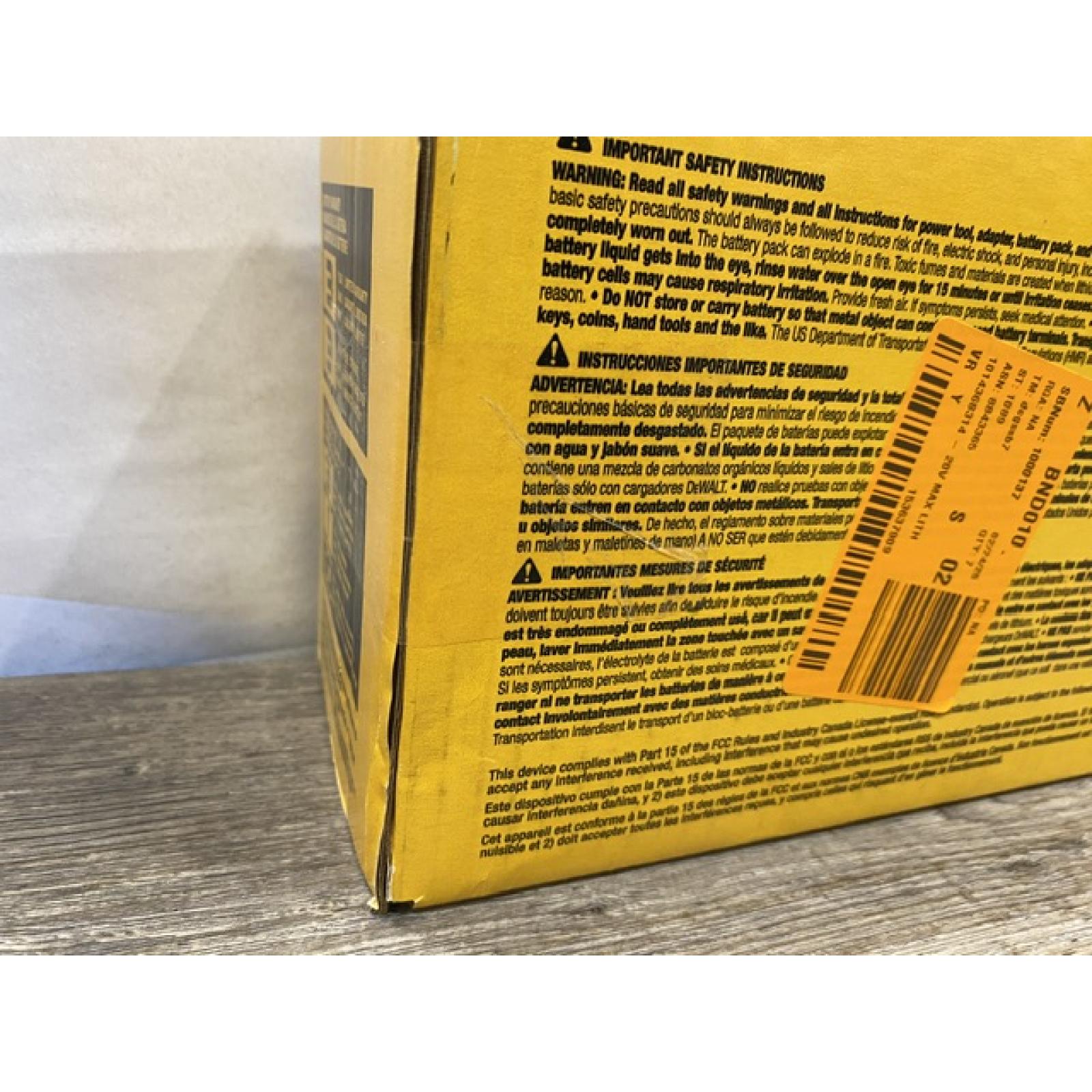 NEW - DEWALT 20V MAX Lithium-Ion Battery Kit with 5.0Ah and 2.0Ah Battery and Charger