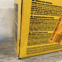 NEW - DEWALT 20V MAX Lithium-Ion Battery Kit with 5.0Ah and 2.0Ah Battery and Charger