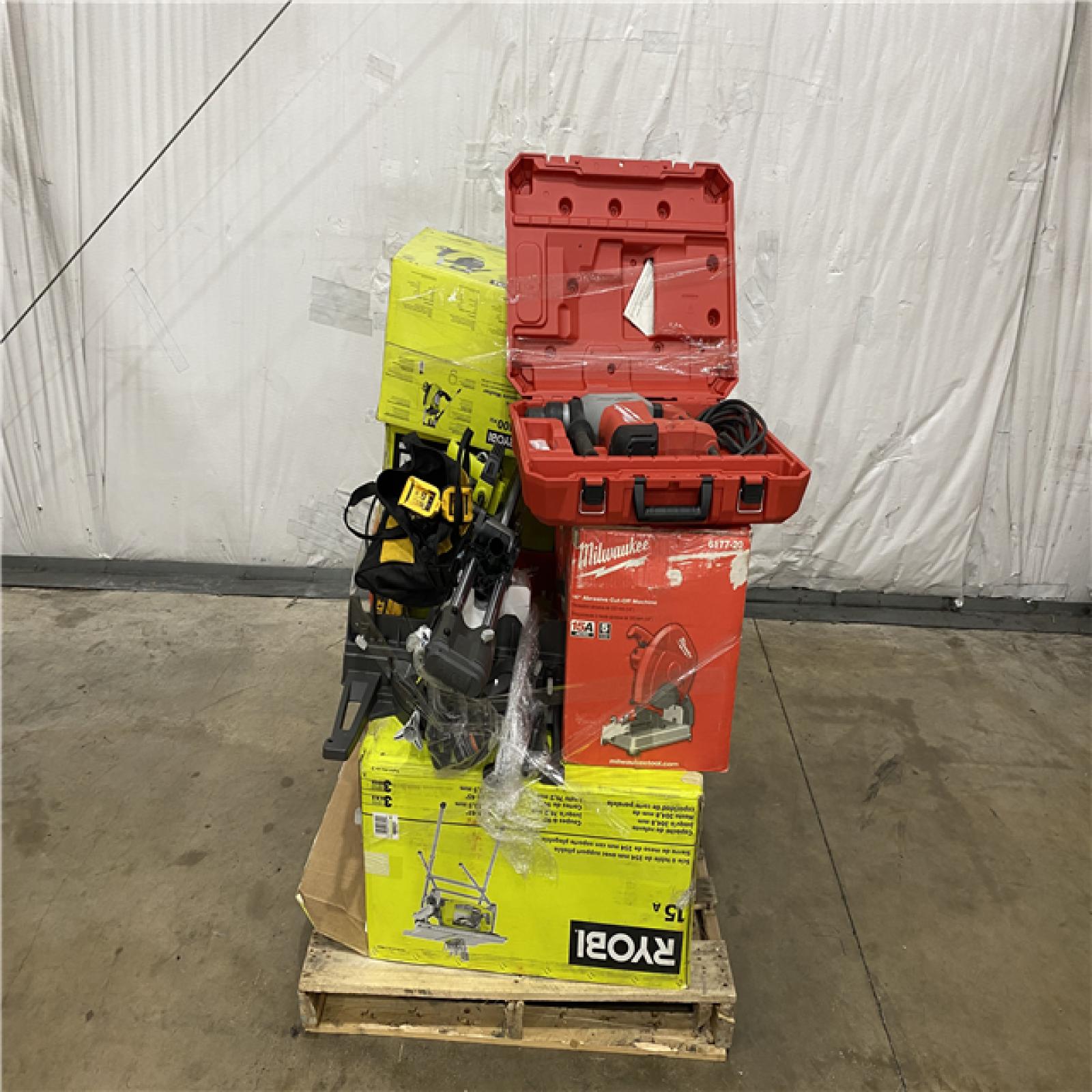 Houston Location AS IS - Tool Pallet