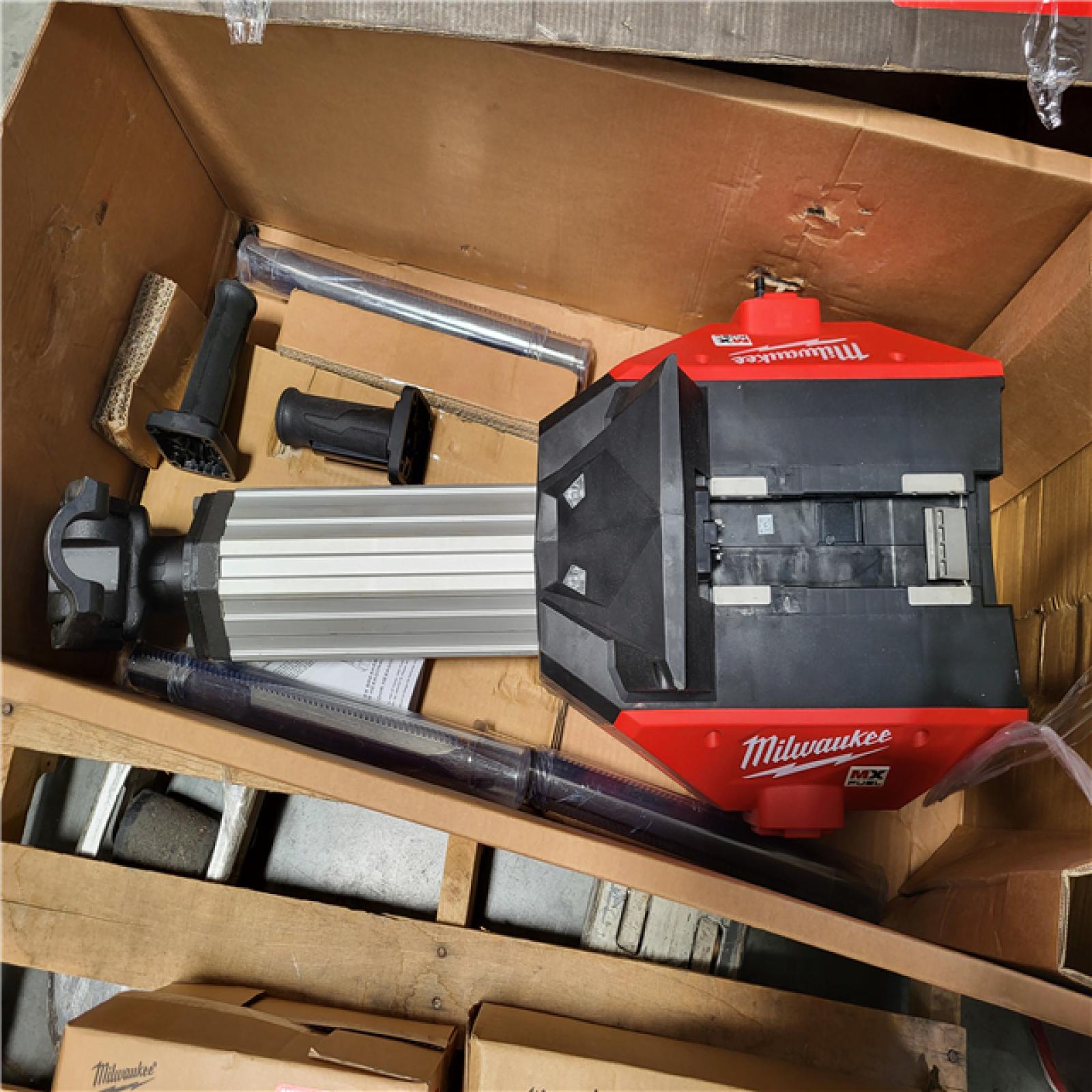 CALIFORNIA AS-IS MILWAUKEE MX FUEL MXF368-1XC