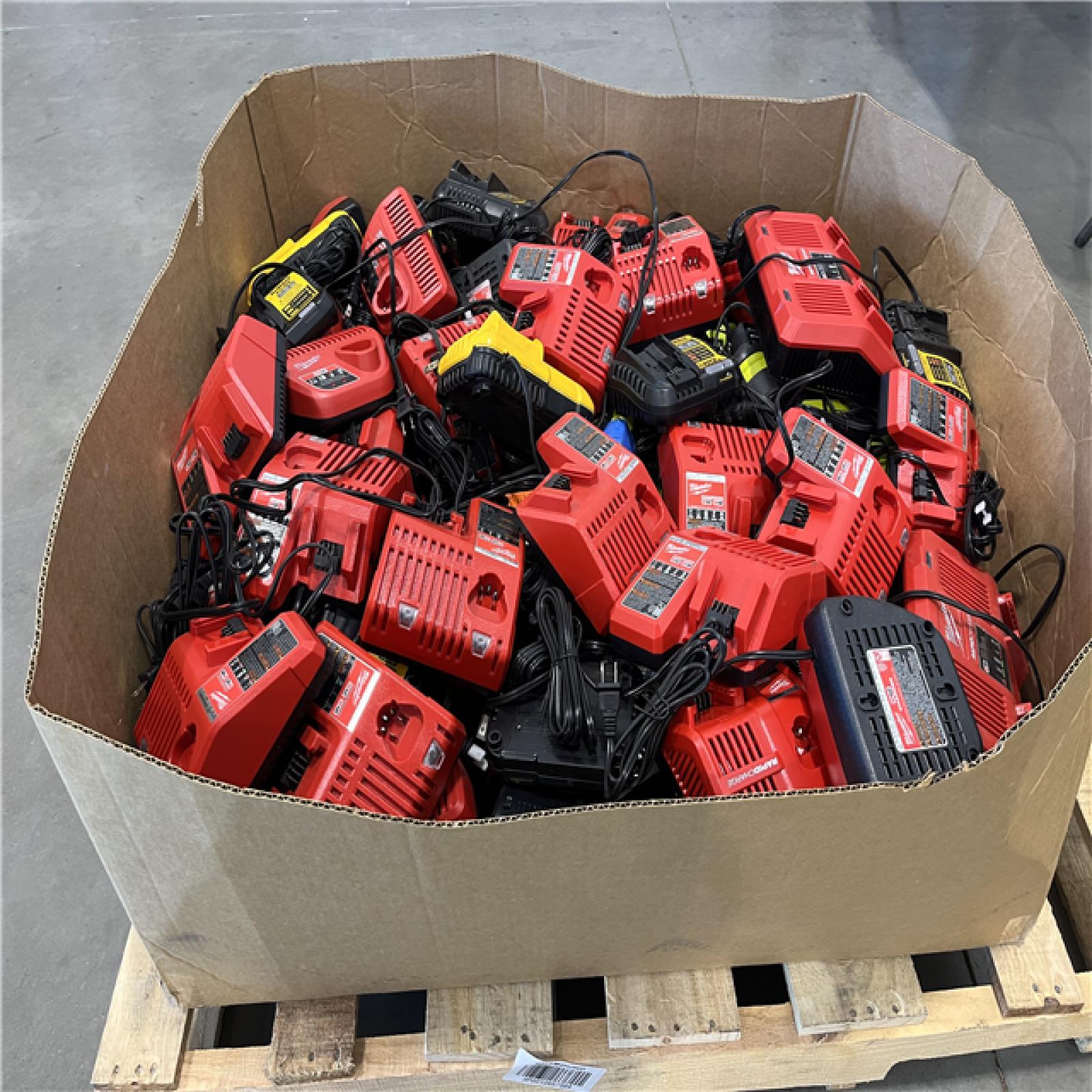 DALLAS LOCATION - AS-IS CHARGER PALLET