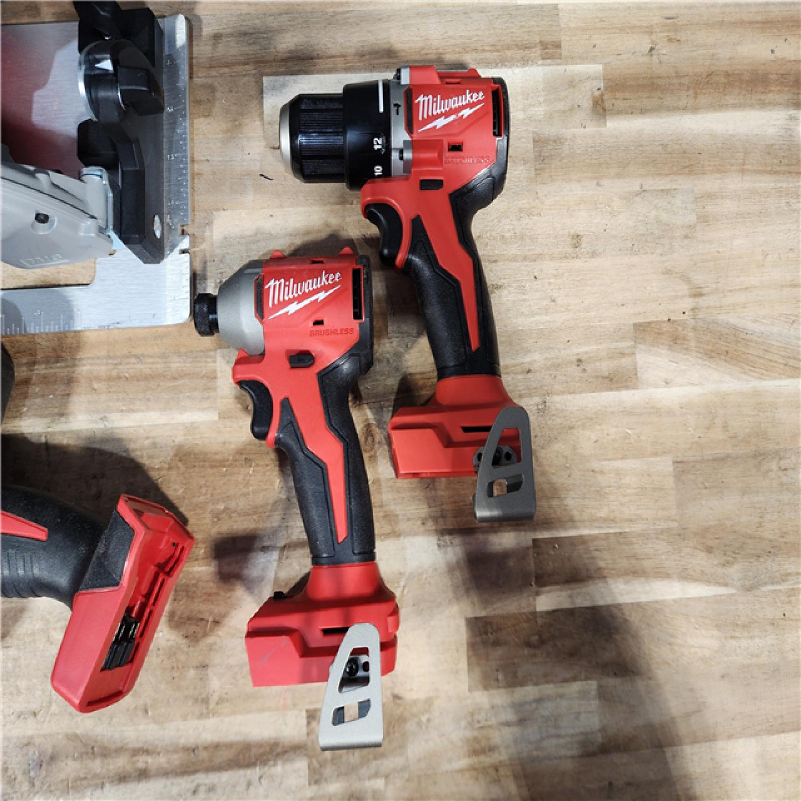 HOUSTON LOCATION - AS-IS Milwaukee M18 18-Volt Lithium-Ion Brushless Cordless 4-Tool Combo Kit