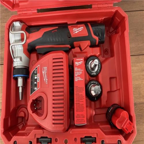 California NEW Milwaukee M1 Pex Expander Kit  Includes (2) Batteries  Charger & Hard Case
