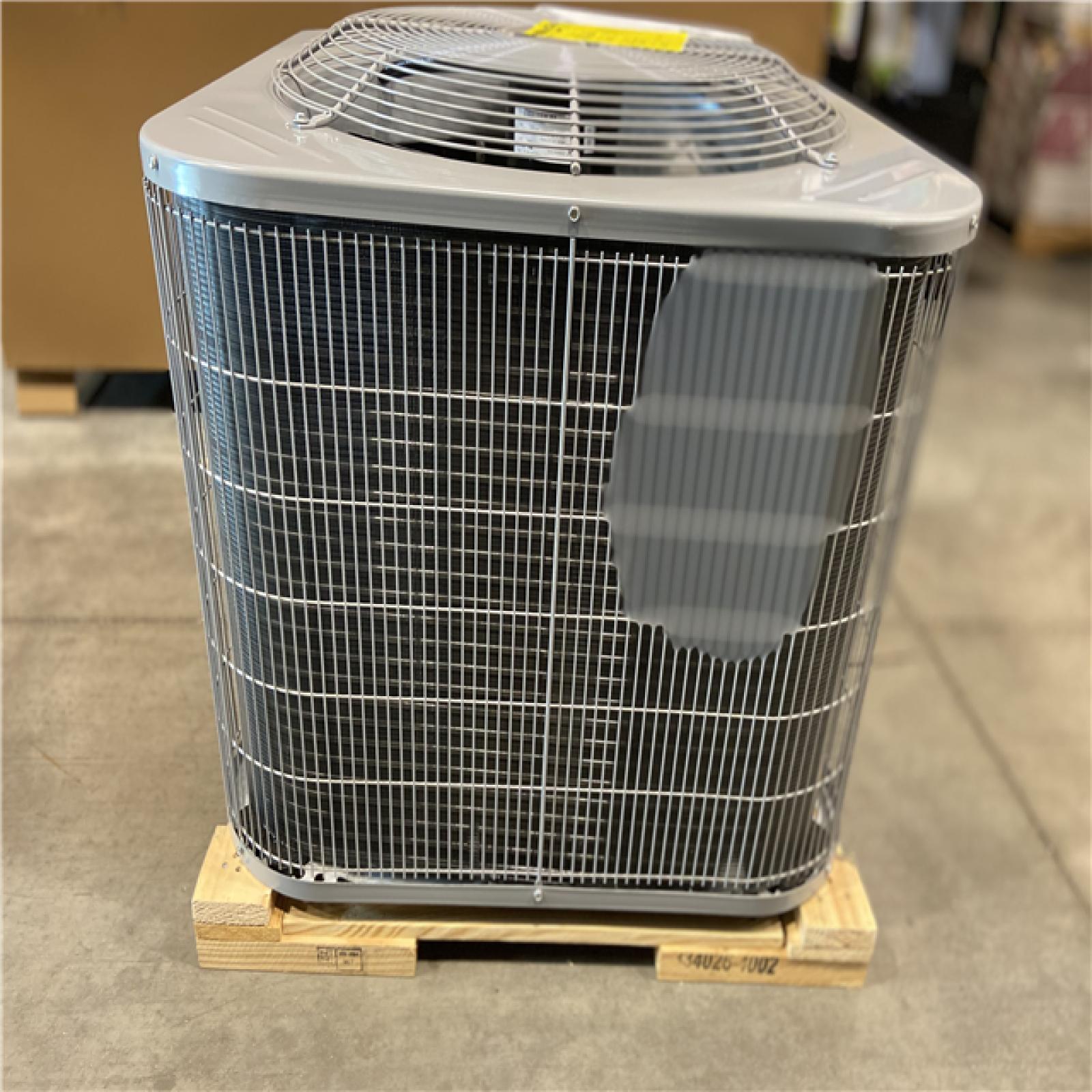 DALLAS LOCATION - Smartcomfort® by Carrier 2.5 Ton 14.3 Seer2 Heat Pump