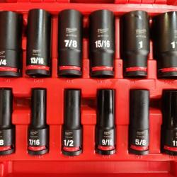 Phoenix NEW Milwaukee SHOCKWAVE 1/2 in. Drive SAE Deep Well Impact Socket Set (12-Piece)