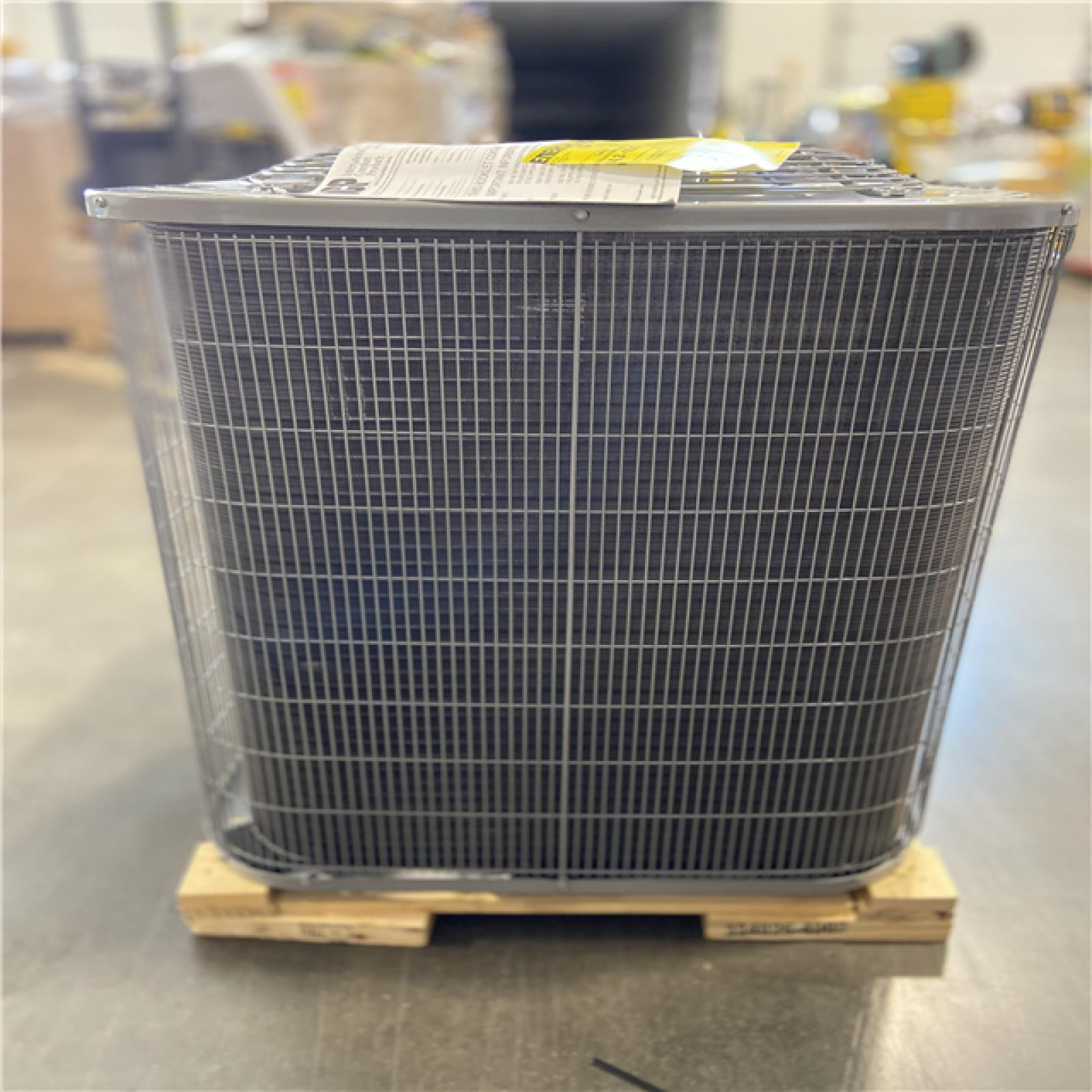 DALLAS LOCATION - SmartComfort by Carrier 2.5 Ton 14.3 SEER2 R-454B Heat Pump Condenser