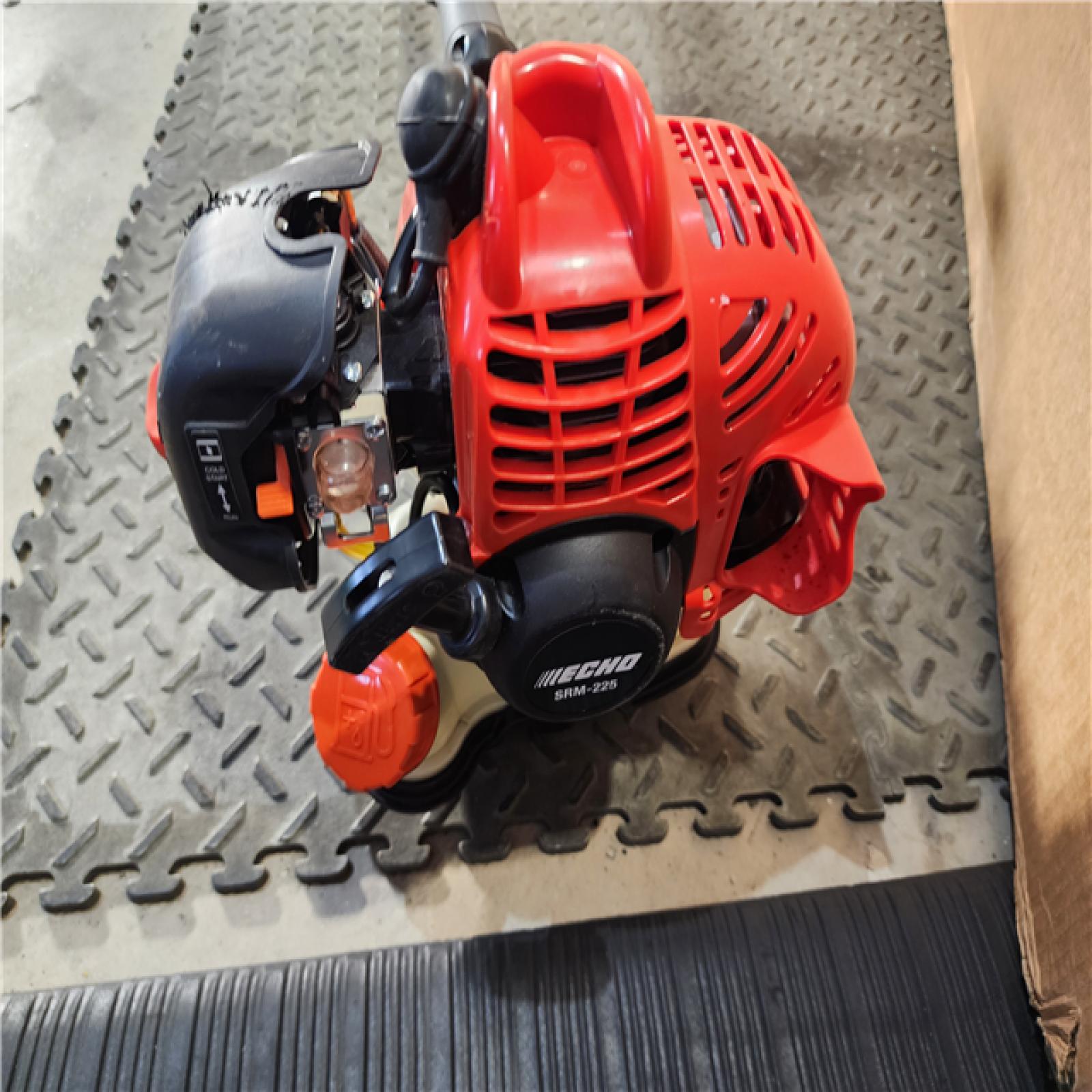 HOUSTON LOCATION - AS-IS Echo SRM-225 21.2cc 2 Stroke Fuel Efficient Durable Gas Straight Shaft Trimmer
