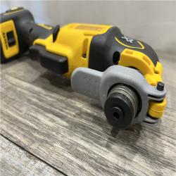 AS-IS DEWALT 20V MAX XR Cordless Brushless 3-Speed Oscillating Multi Tool Kit