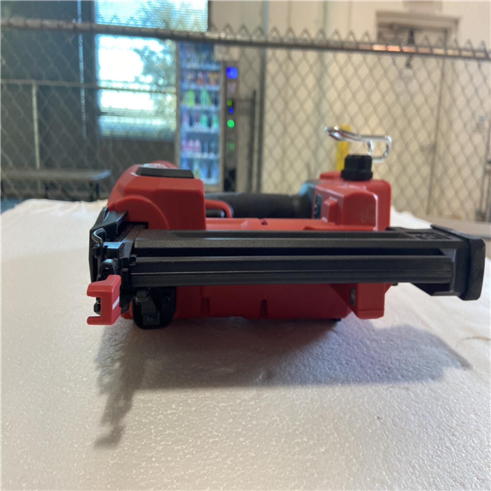 AS-IS -Milwaukee M18 FUEL 18 Gauge Brad Nailer (TOOL ONLY)