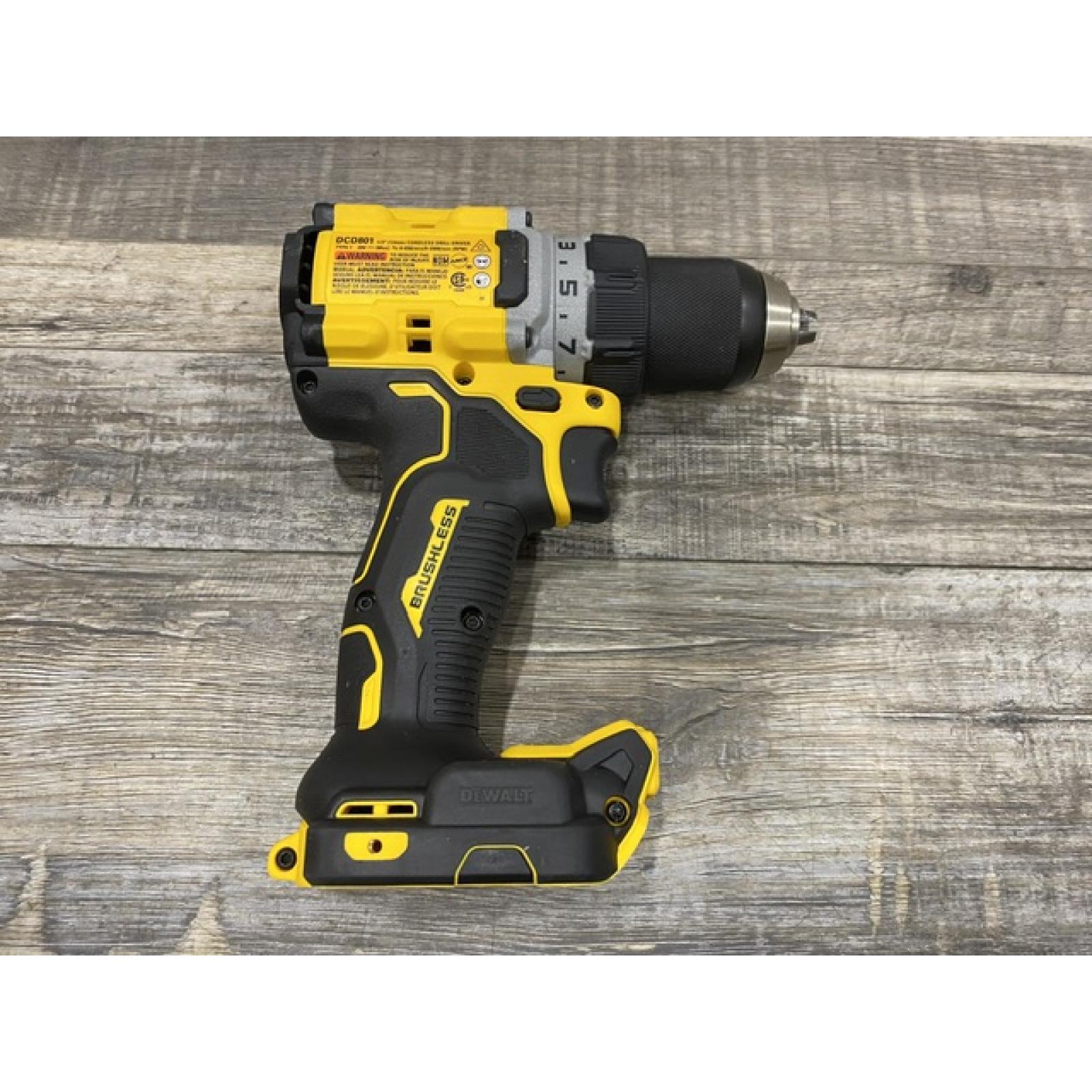 AS-IS DEWALT 20V XR Lithium-Ion Cordless Brushless 1/2 in. Drill/Driver Kit