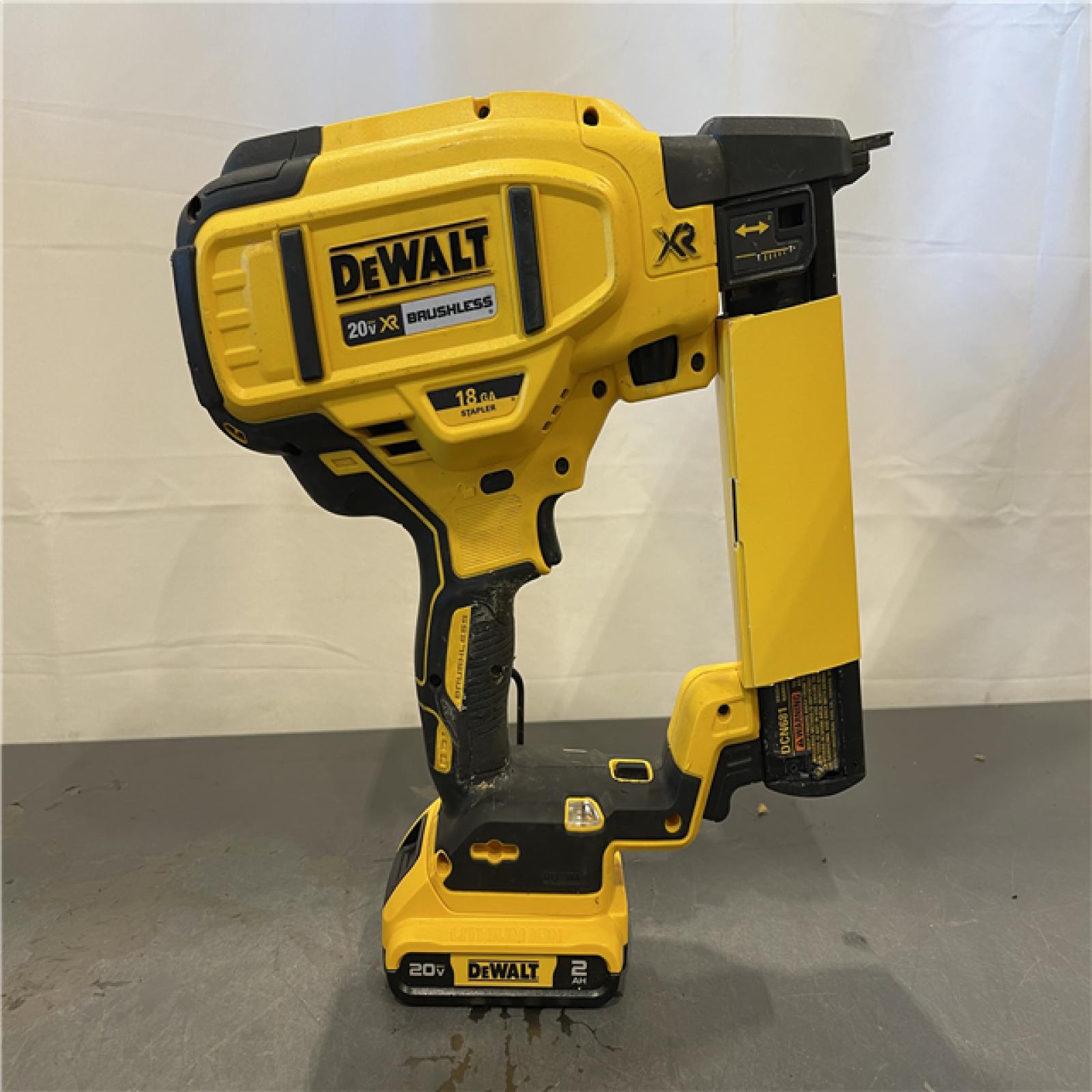 AS-IS - DeWALT 20V MAX XR Lithium-Ion Cordless 18-Gauge Narrow Crown Stapler Kit