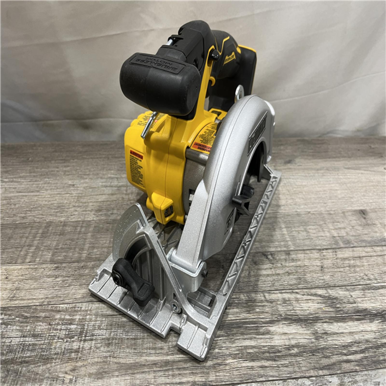 AS-IS DEWALT 20V MAX Cordless Brushless 6-1/2 in. Sidewinder Style Circular Saw (Tool Only)