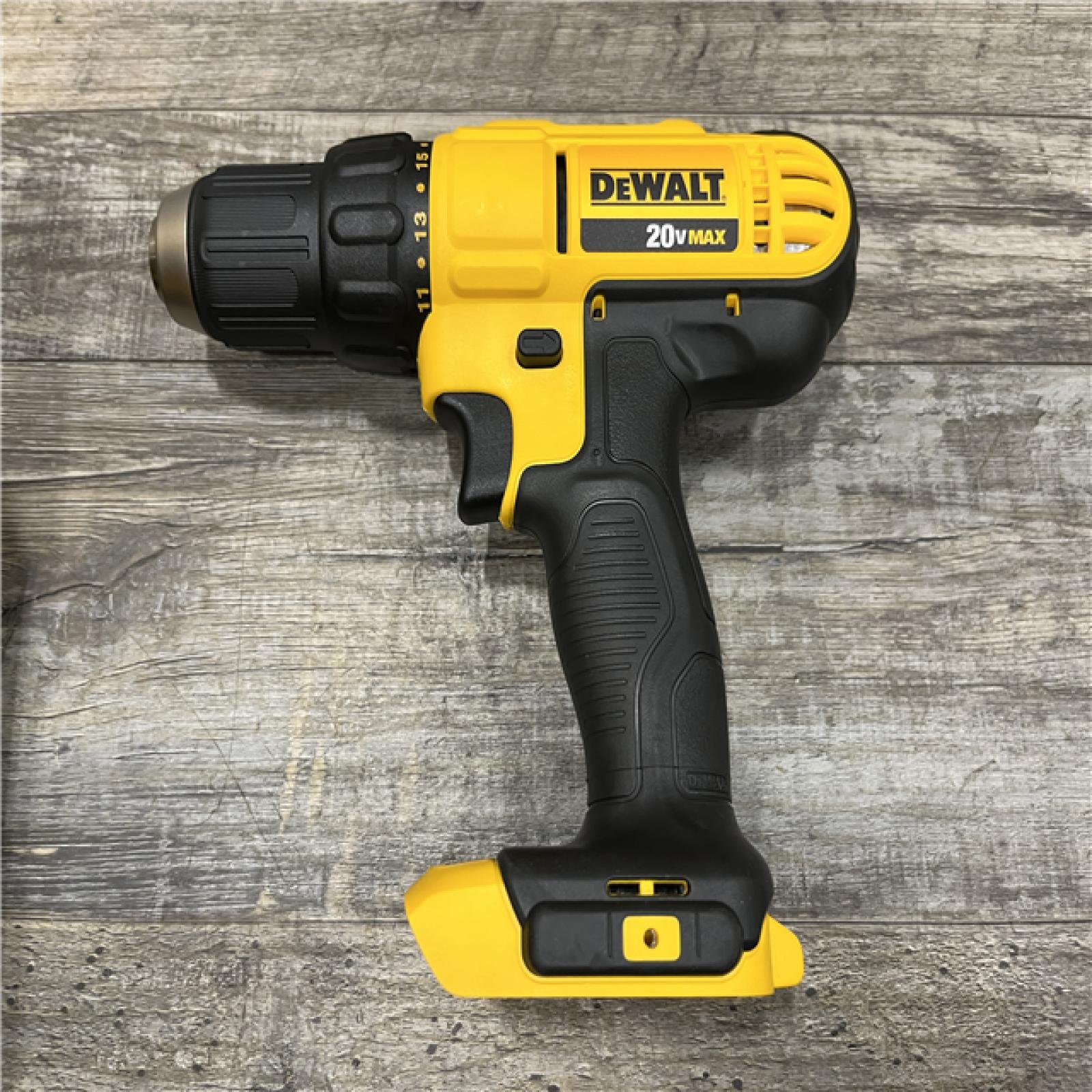 AS-IS DEWALT 20V MAX Cordless 1/2 in. Drill/Driver Kit