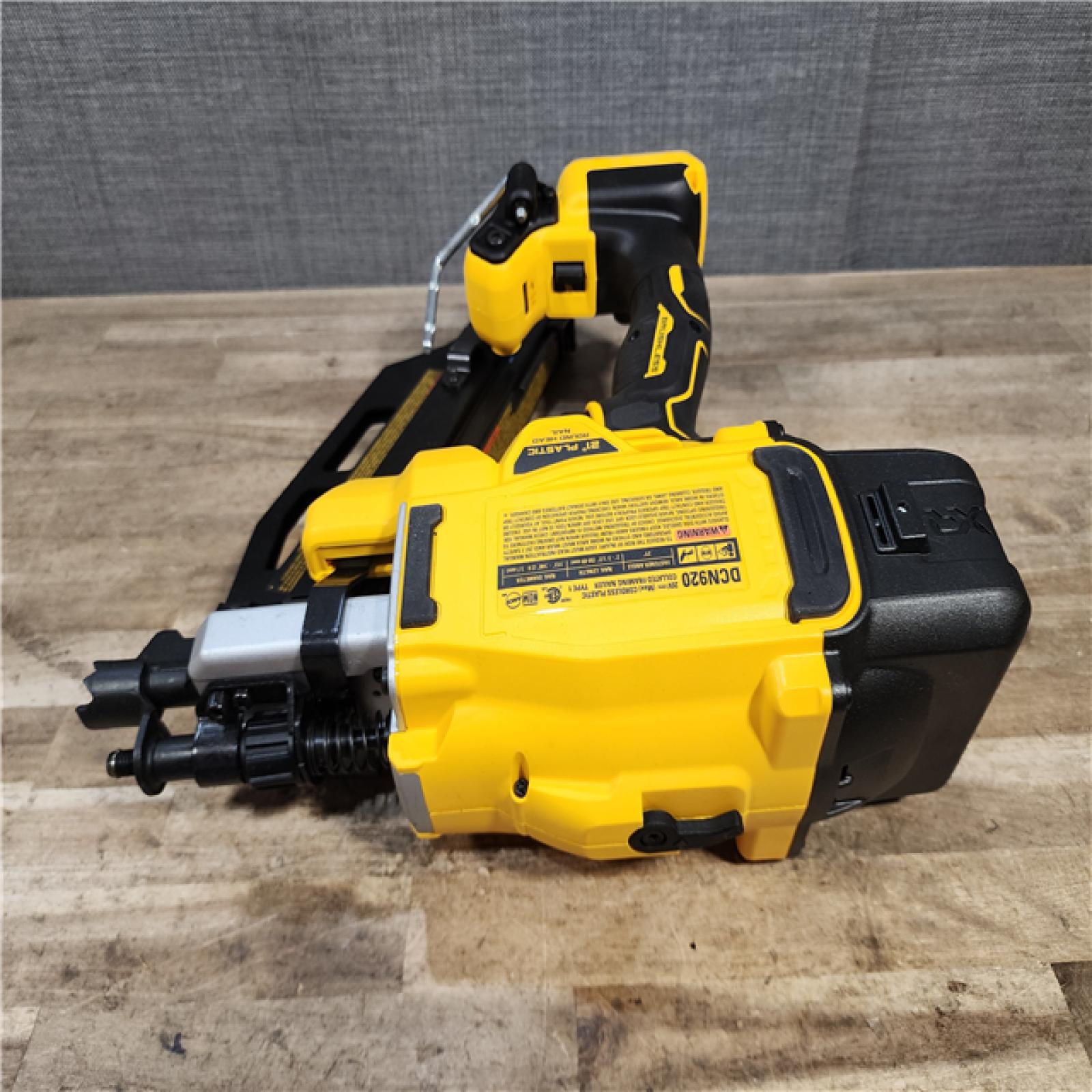 HOUSTON LOCATION - AS-IS DEWALT 20-Volt 21° Cordless Framing Nailer (Tool-Only)
