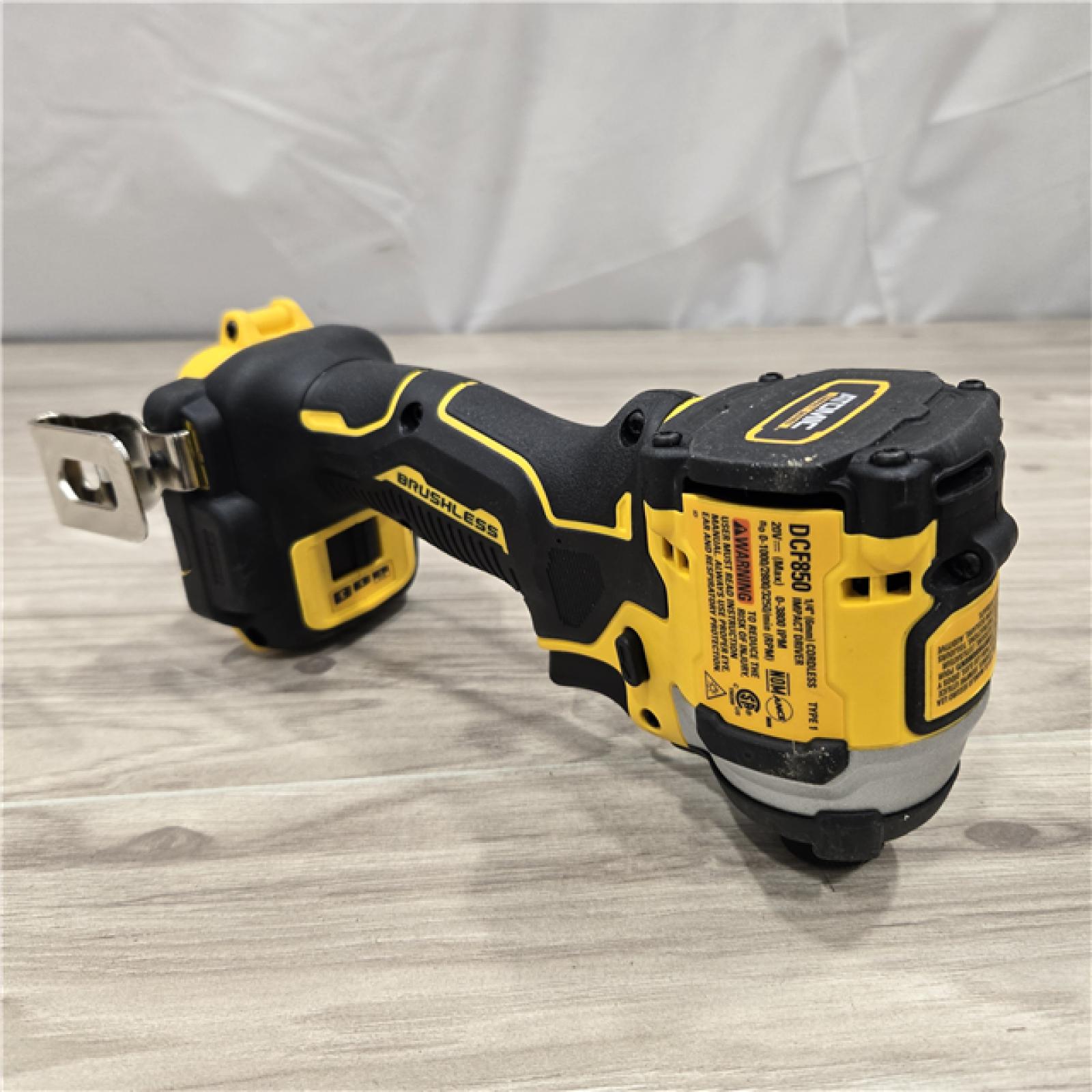 AS-IS DEWALT 20V MAX XR Hammer Drill/ Impact Driver Kit